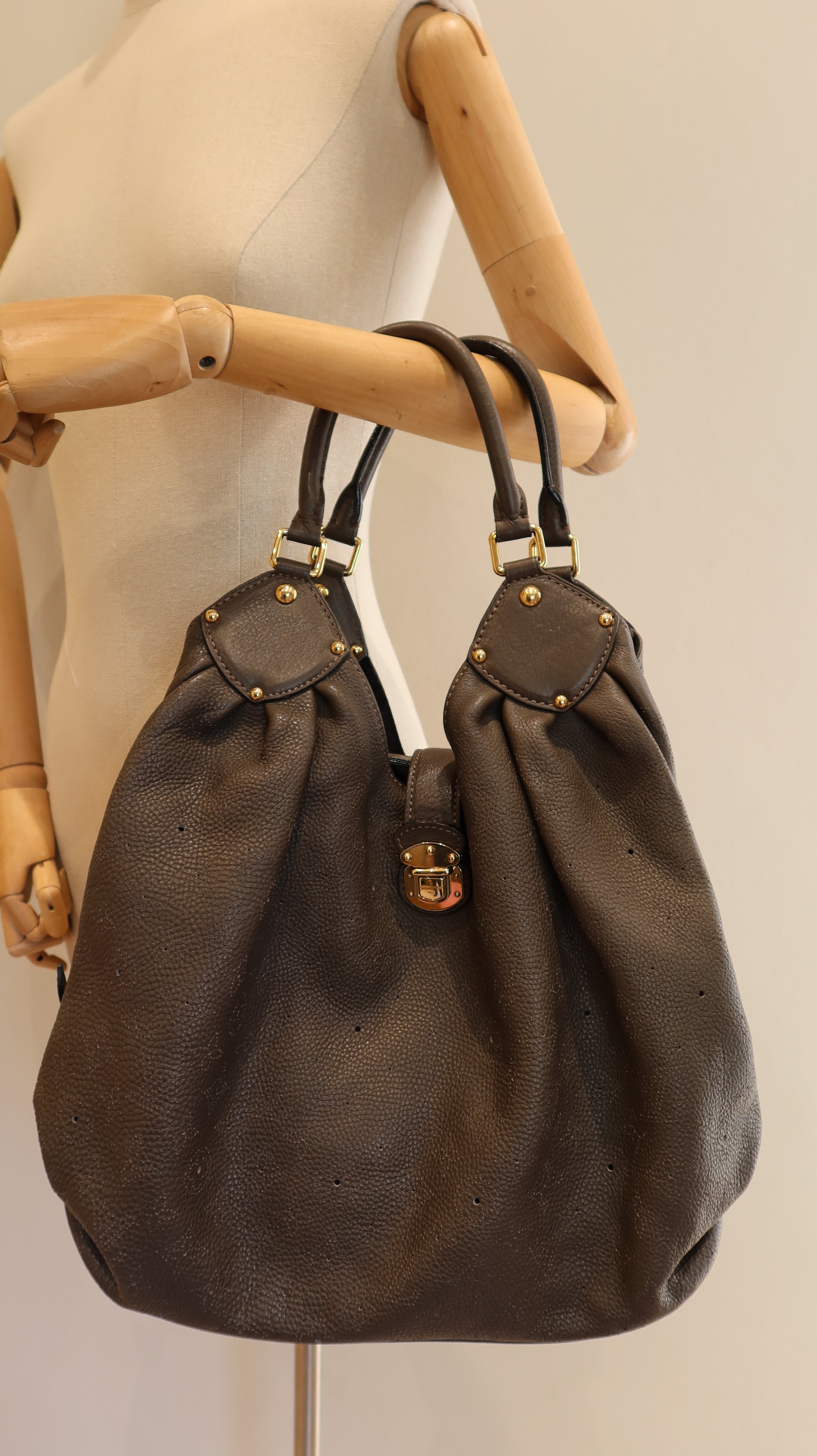 Louis Vuitton Mahina L Bag