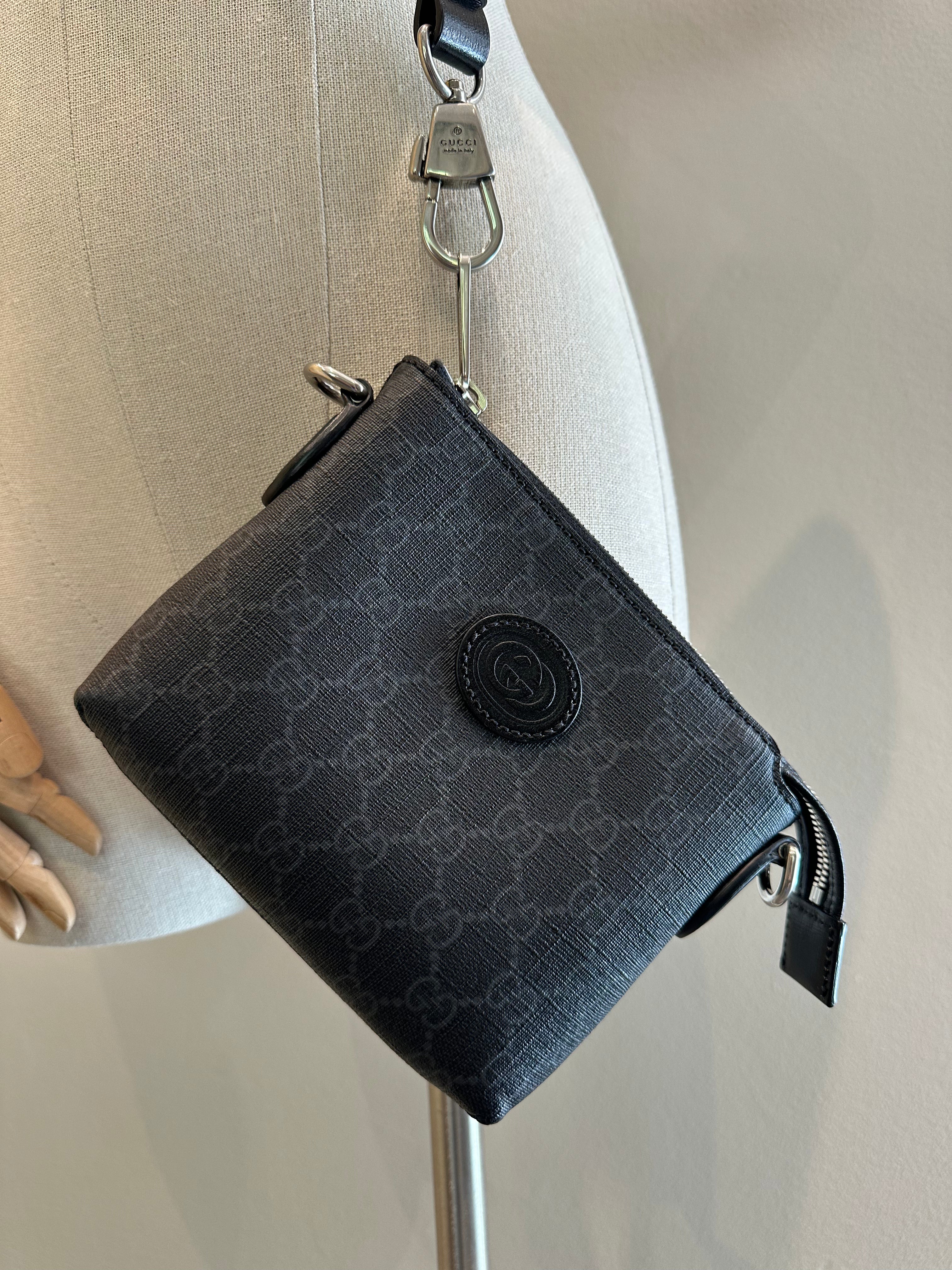 Gucci Supreme Shoulder Bag