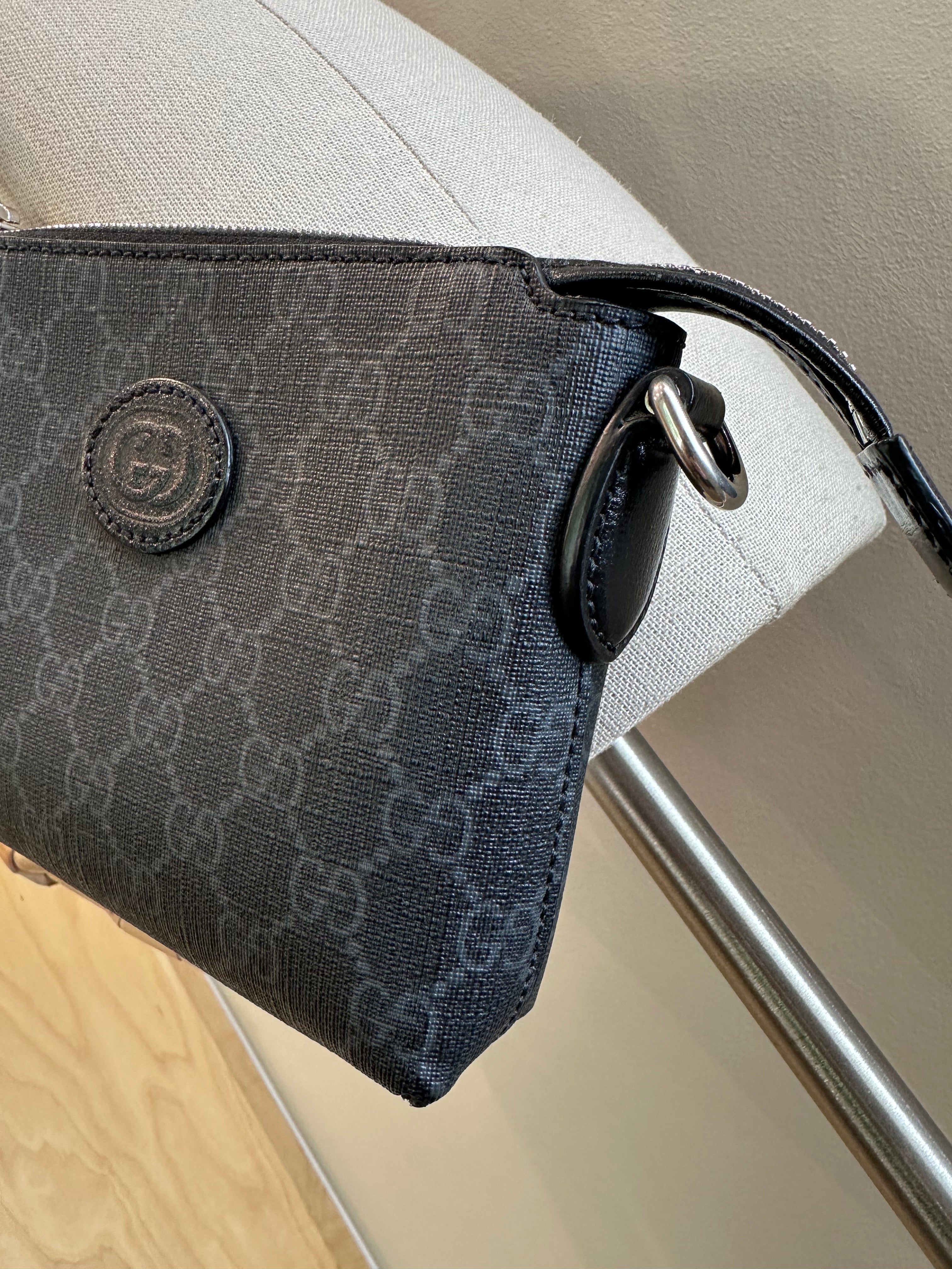Gucci Supreme Shoulder Bag