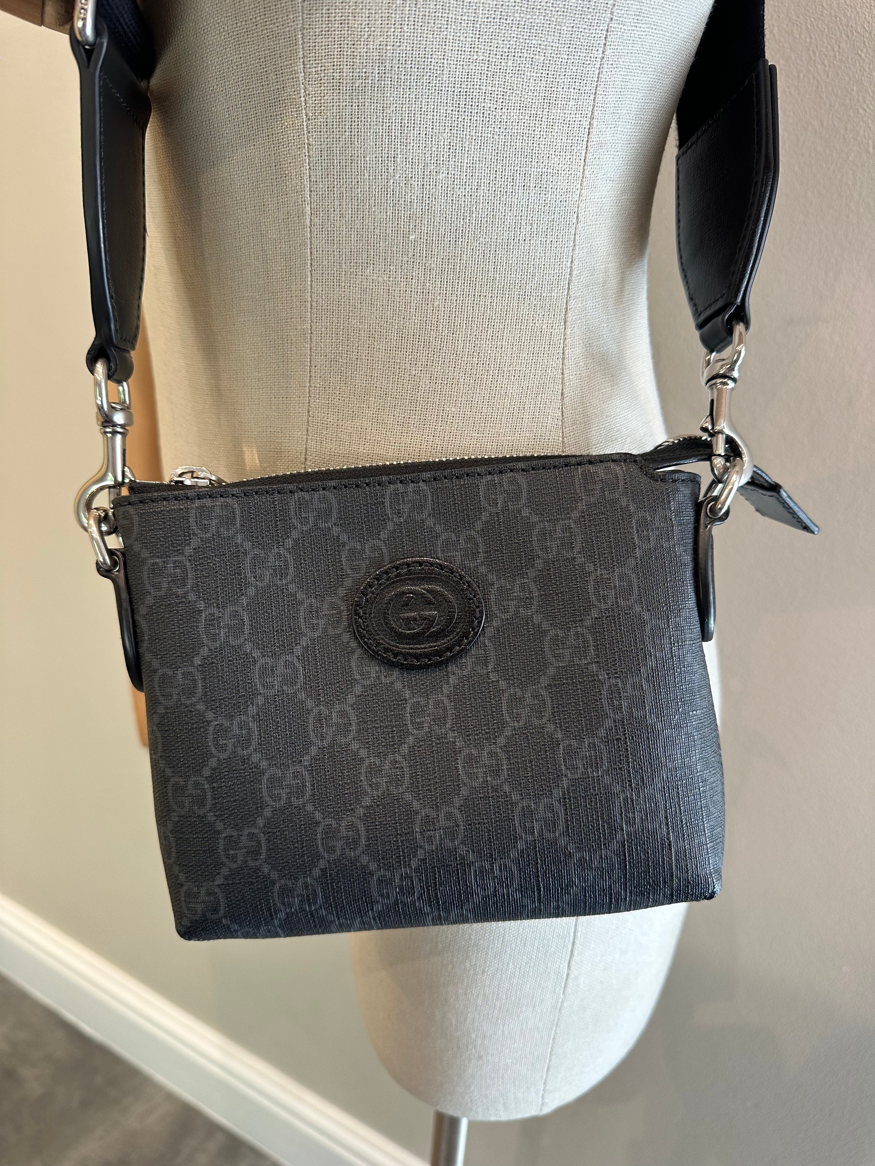 Gucci Supreme Shoulder Bag