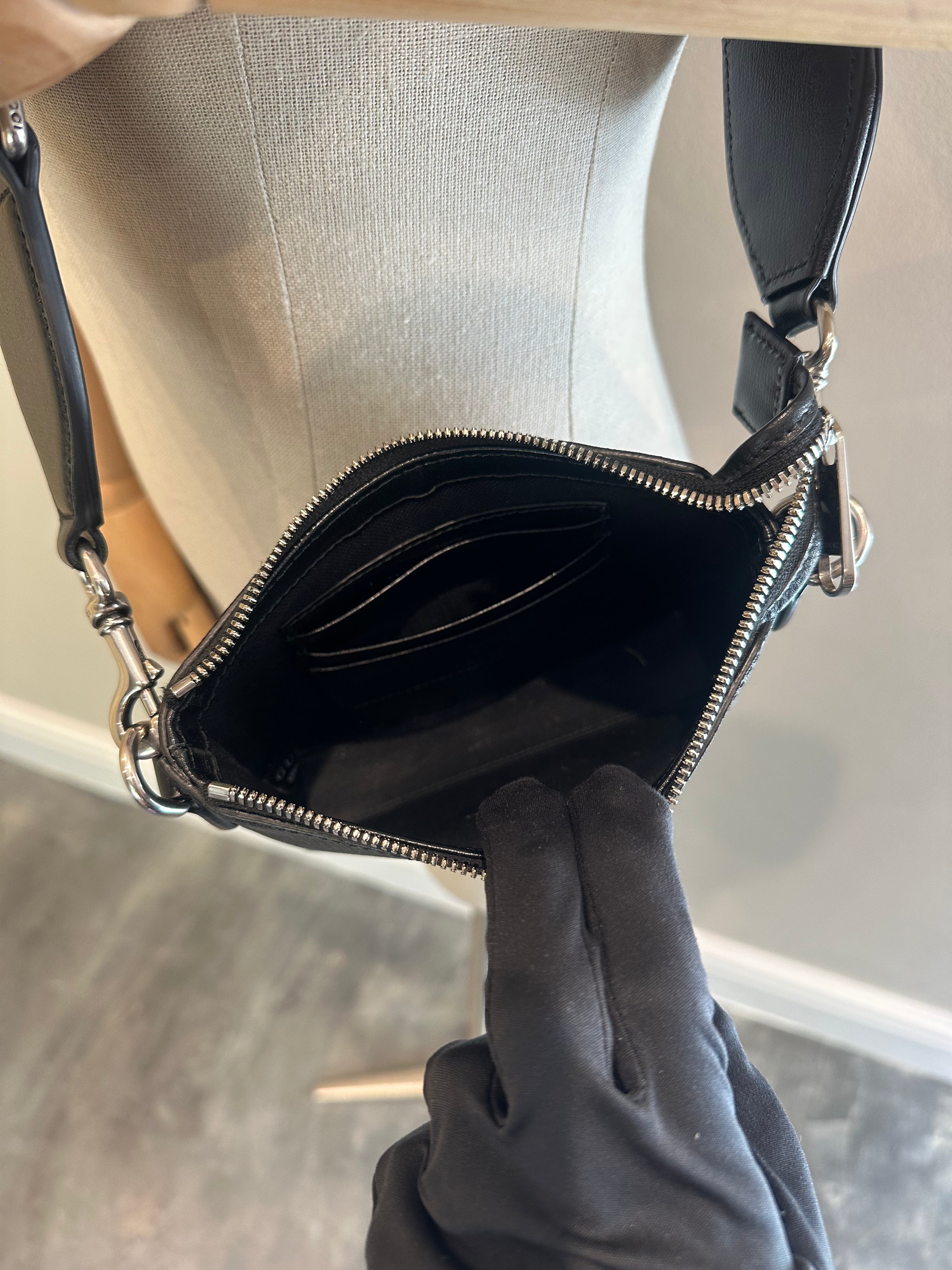 Gucci Supreme Shoulder Bag