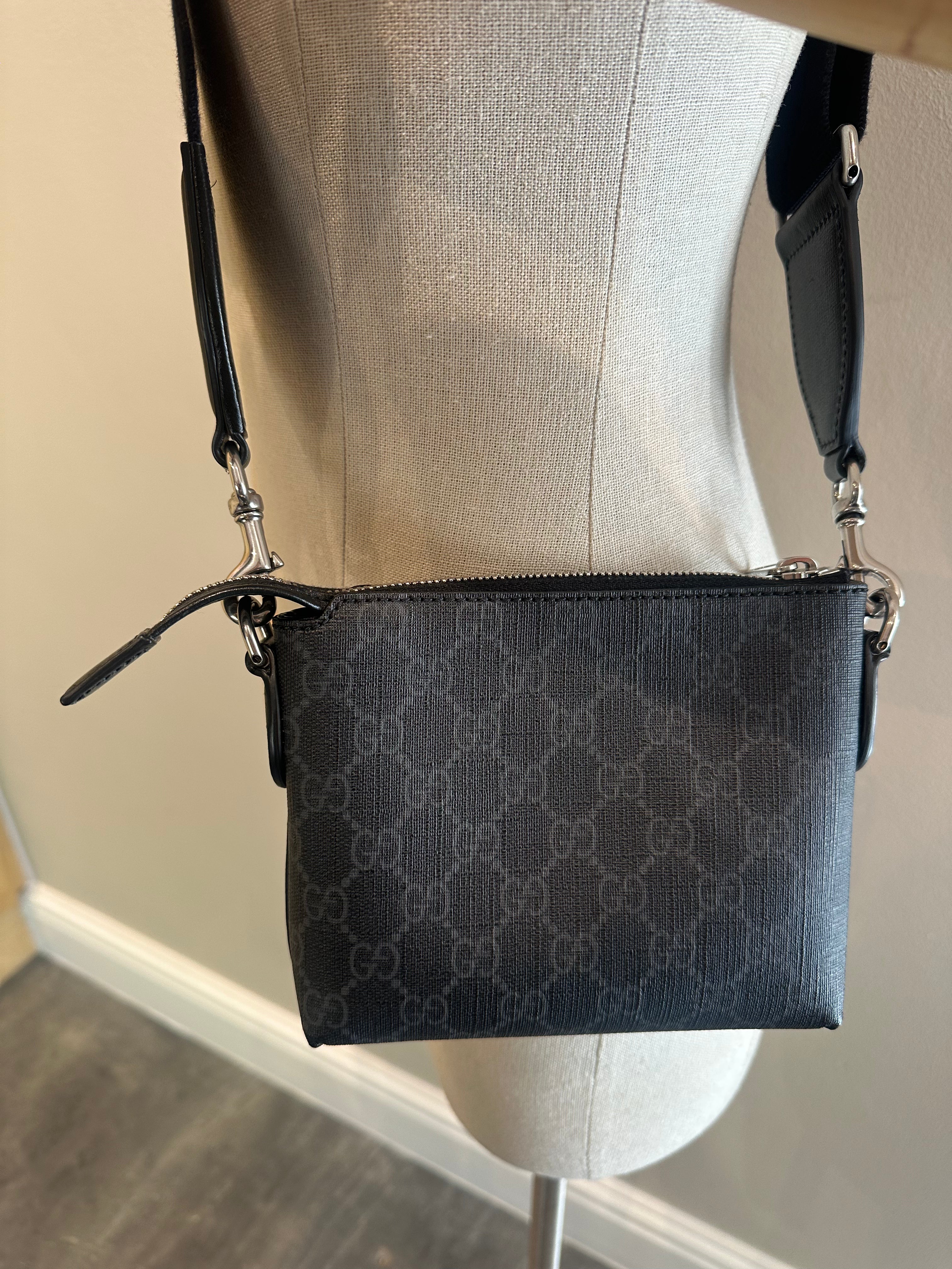 Gucci Supreme Shoulder Bag