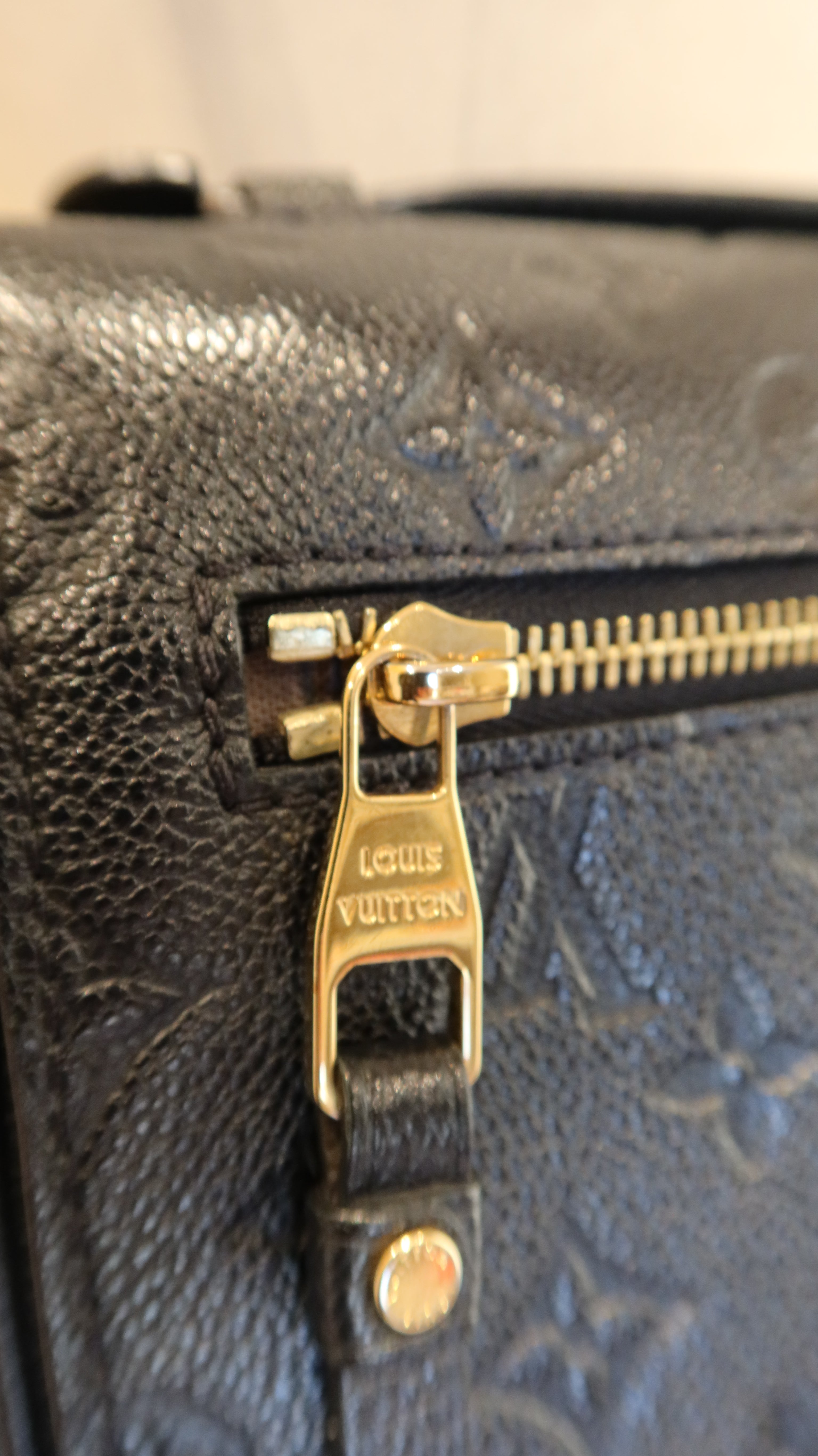Louis Vuitton Pochette Metis Bag