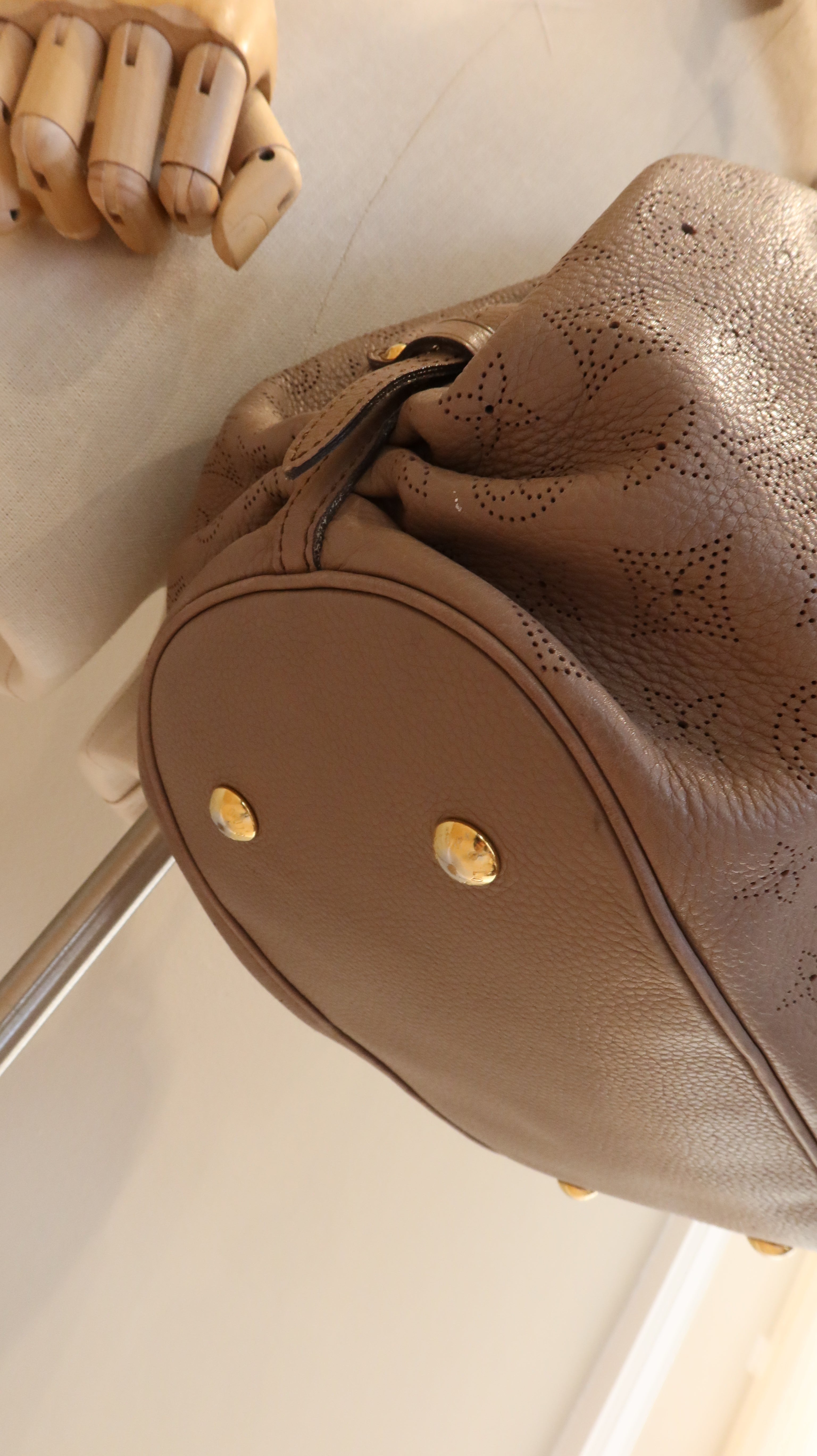 Louis Vuitton Mahina L Tote Bag