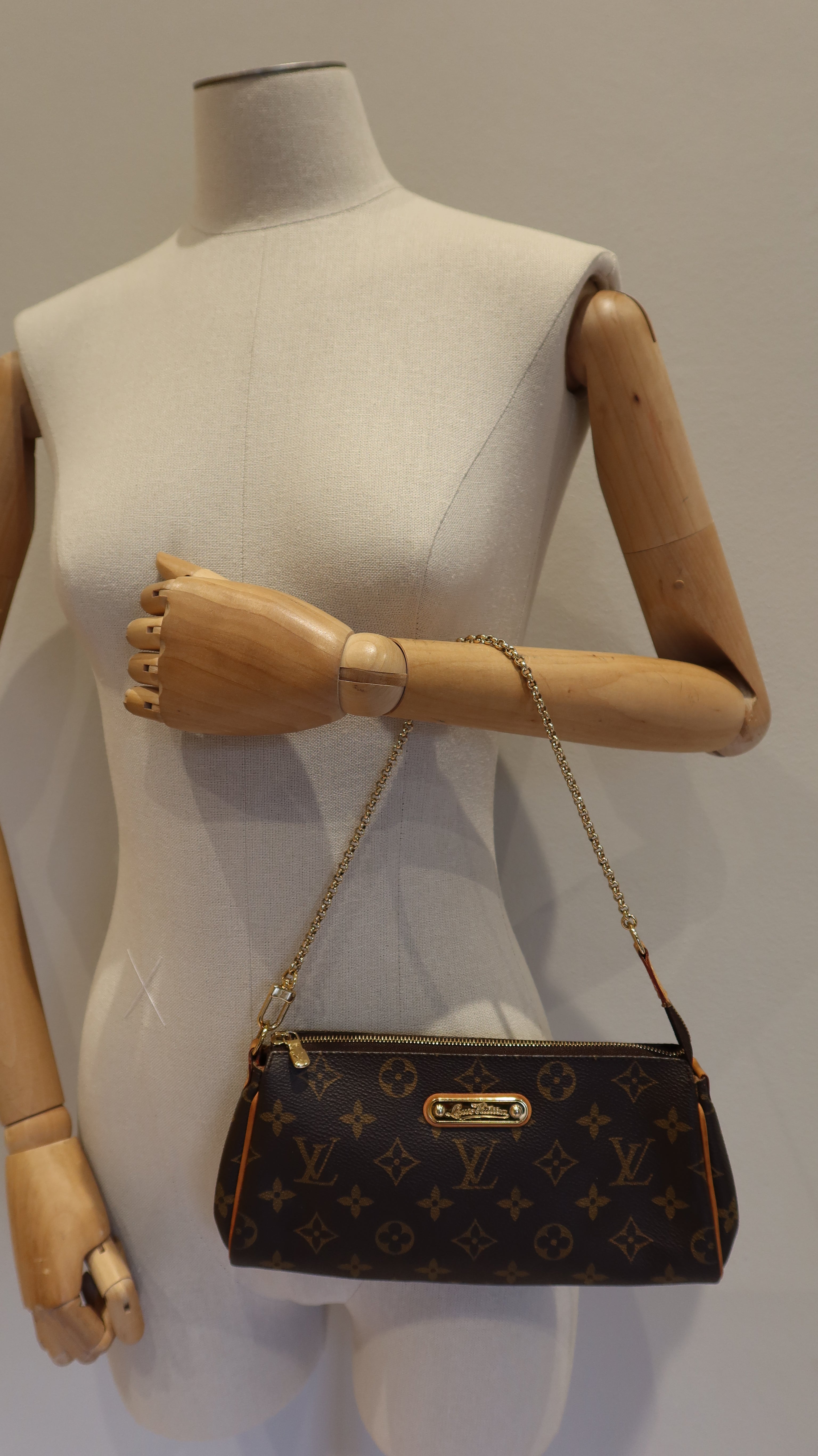 Louis Vuitton Eva Clutch