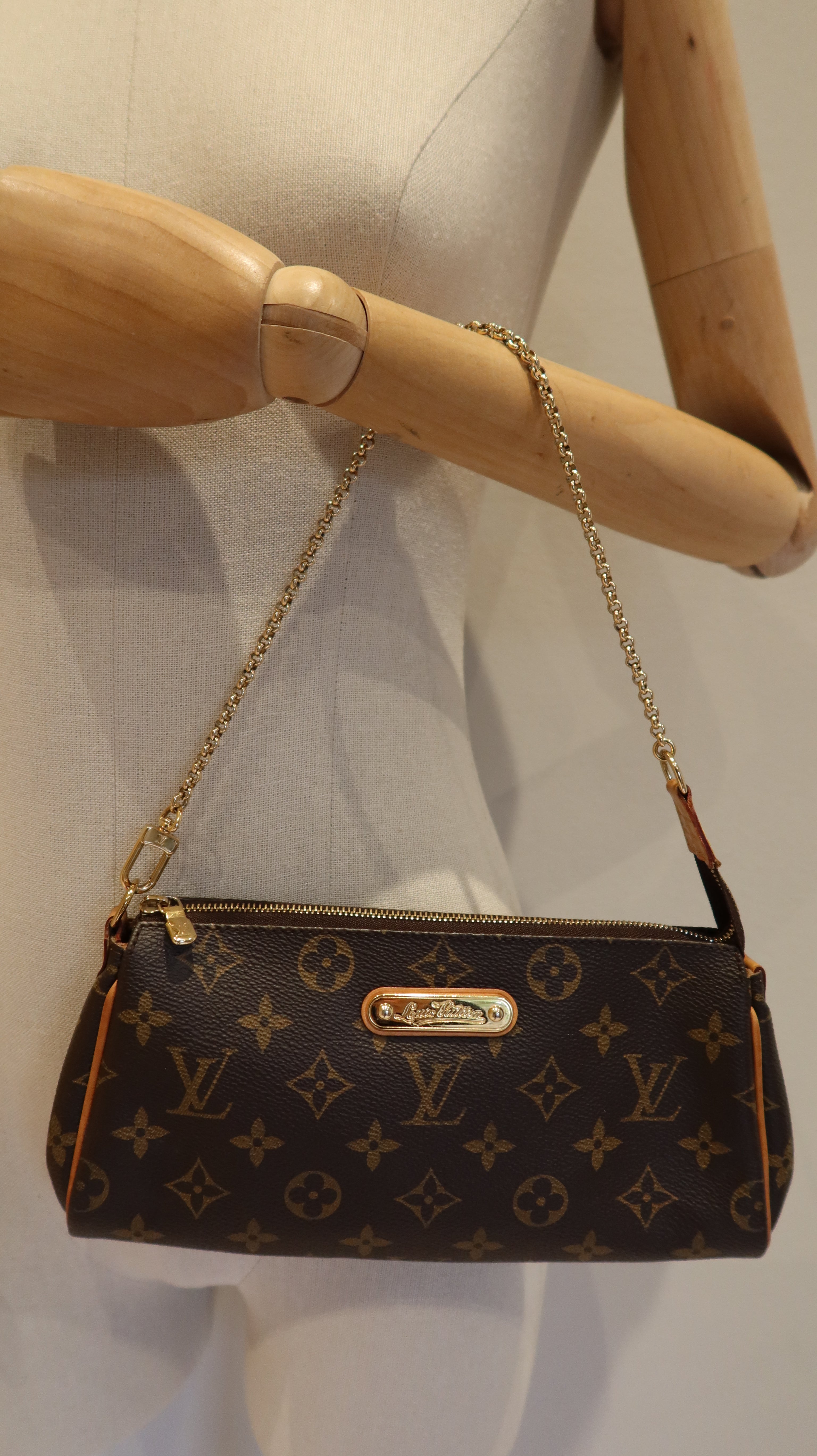 Louis Vuitton Eva Clutch