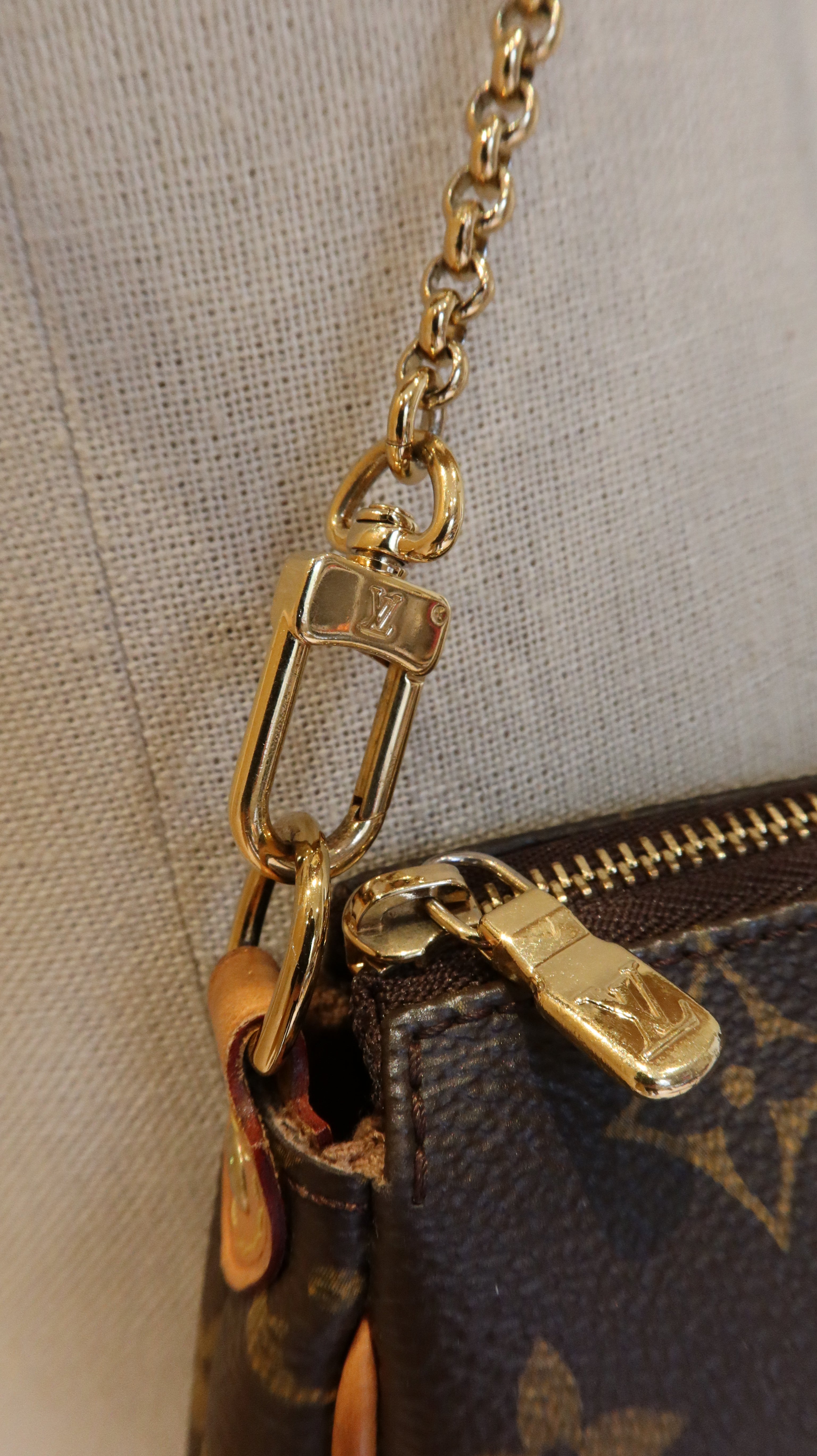 Louis Vuitton Eva Clutch