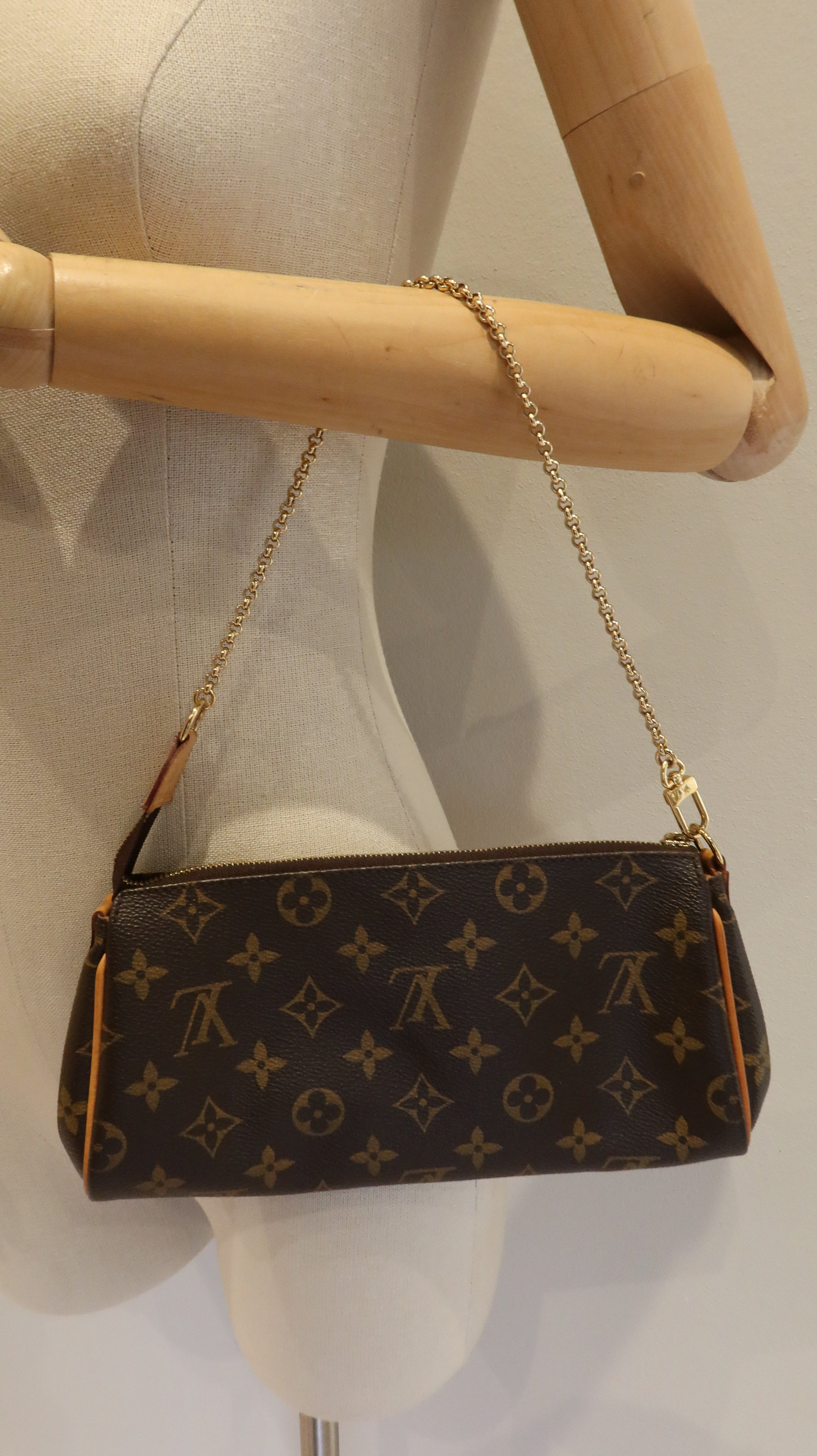 Louis Vuitton Eva Clutch