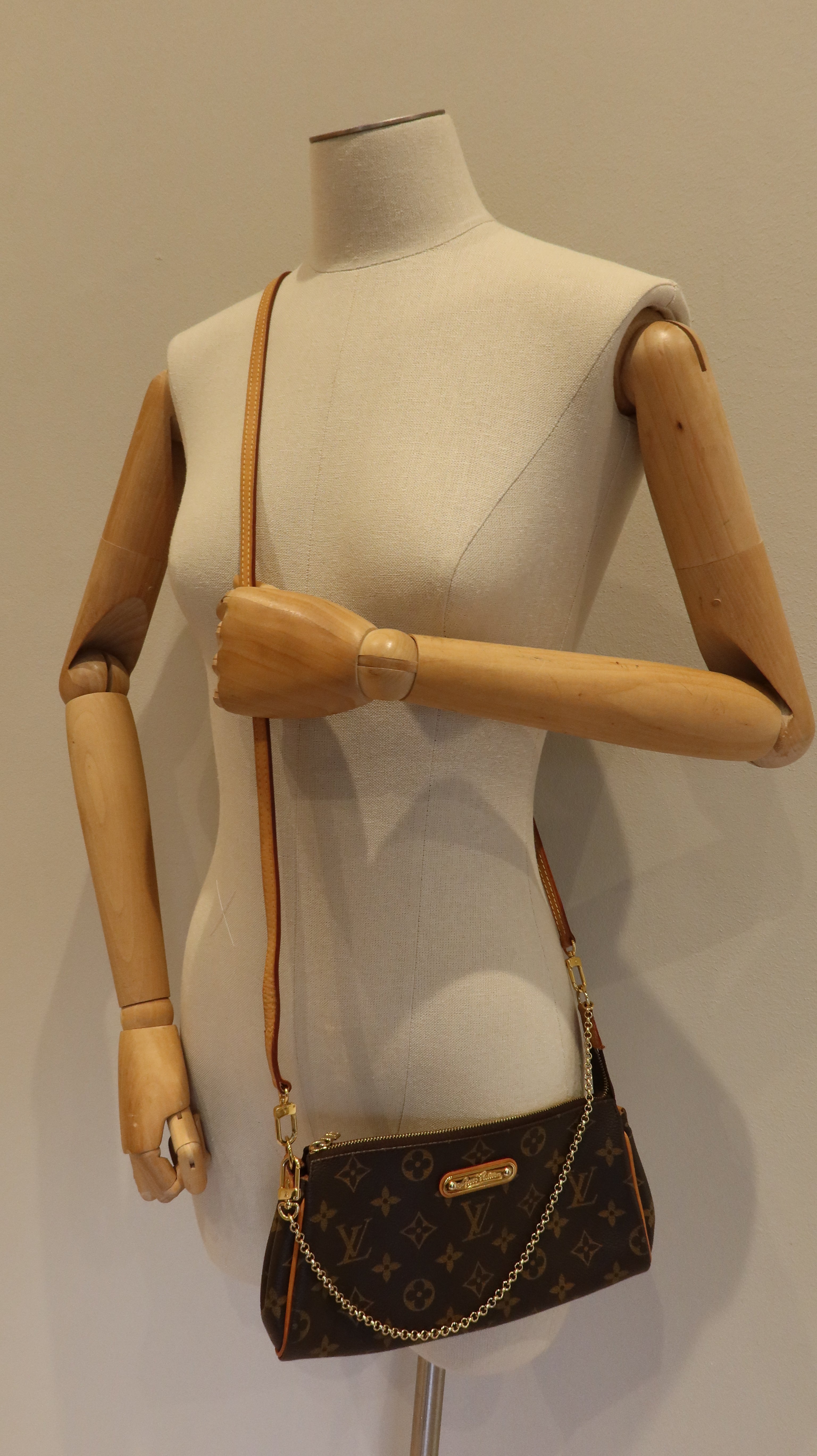 Louis Vuitton Eva Clutch