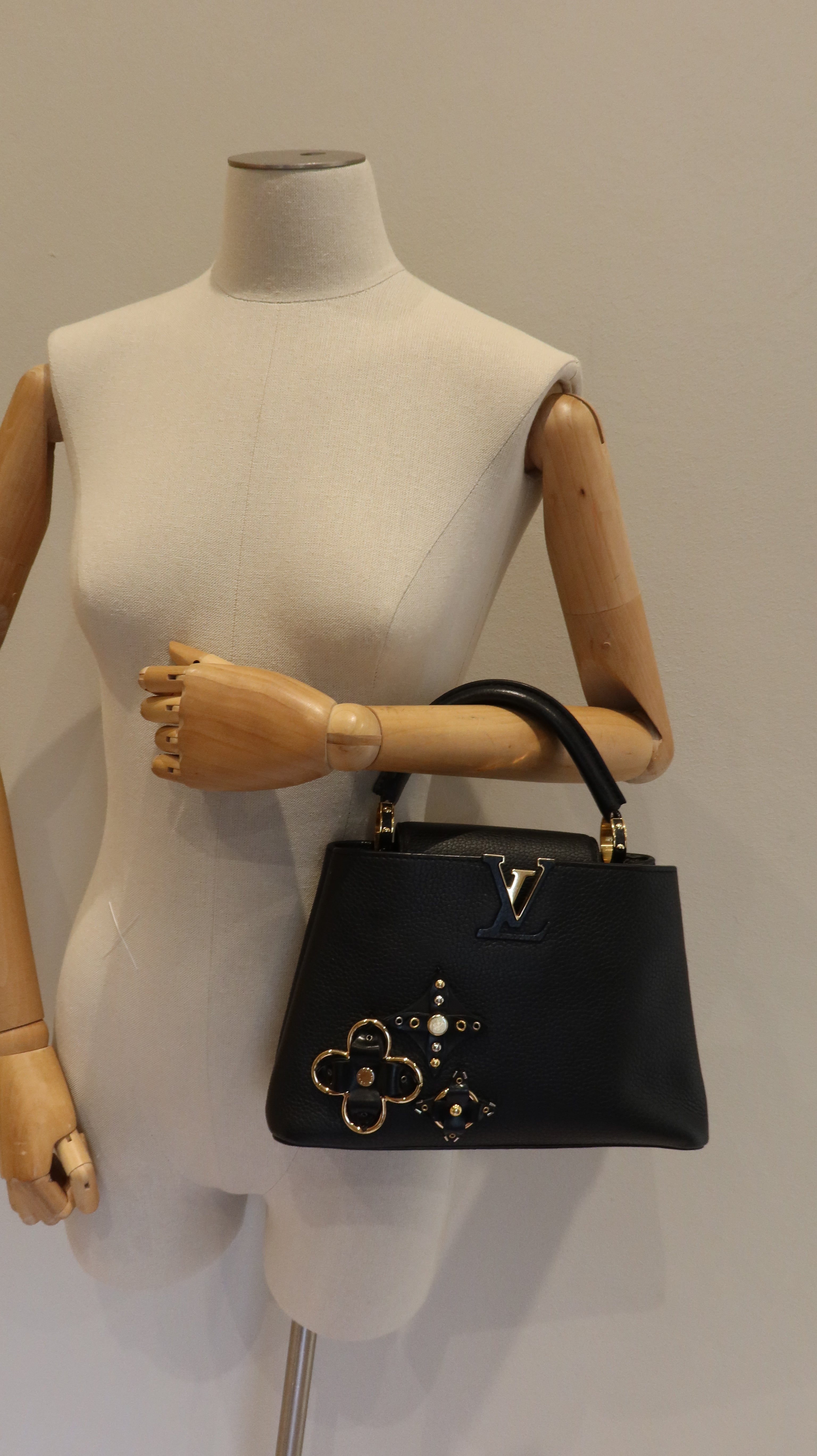 Louis Vuitton Capucines BB