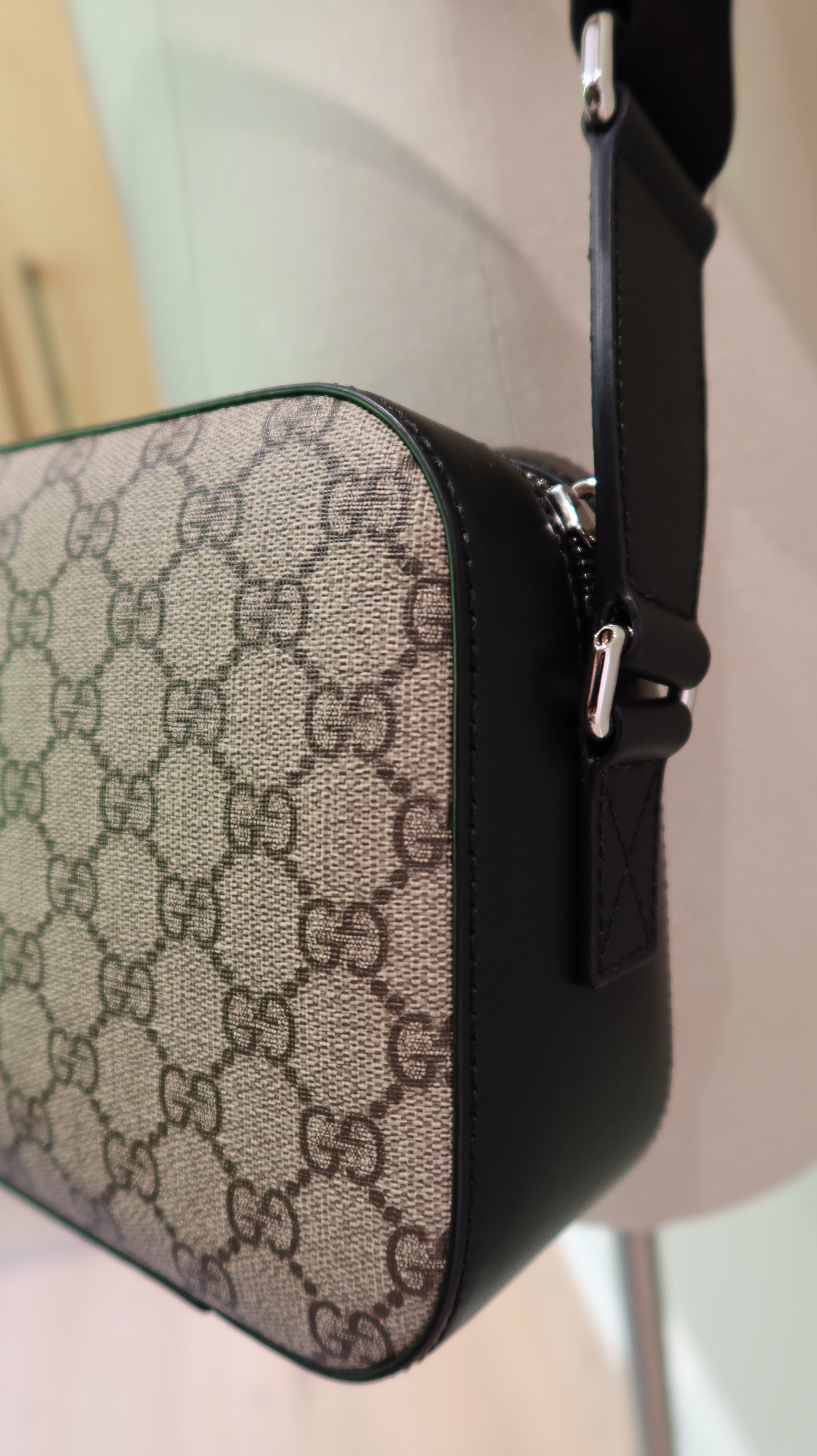 Gucci Supreme Camera Bag