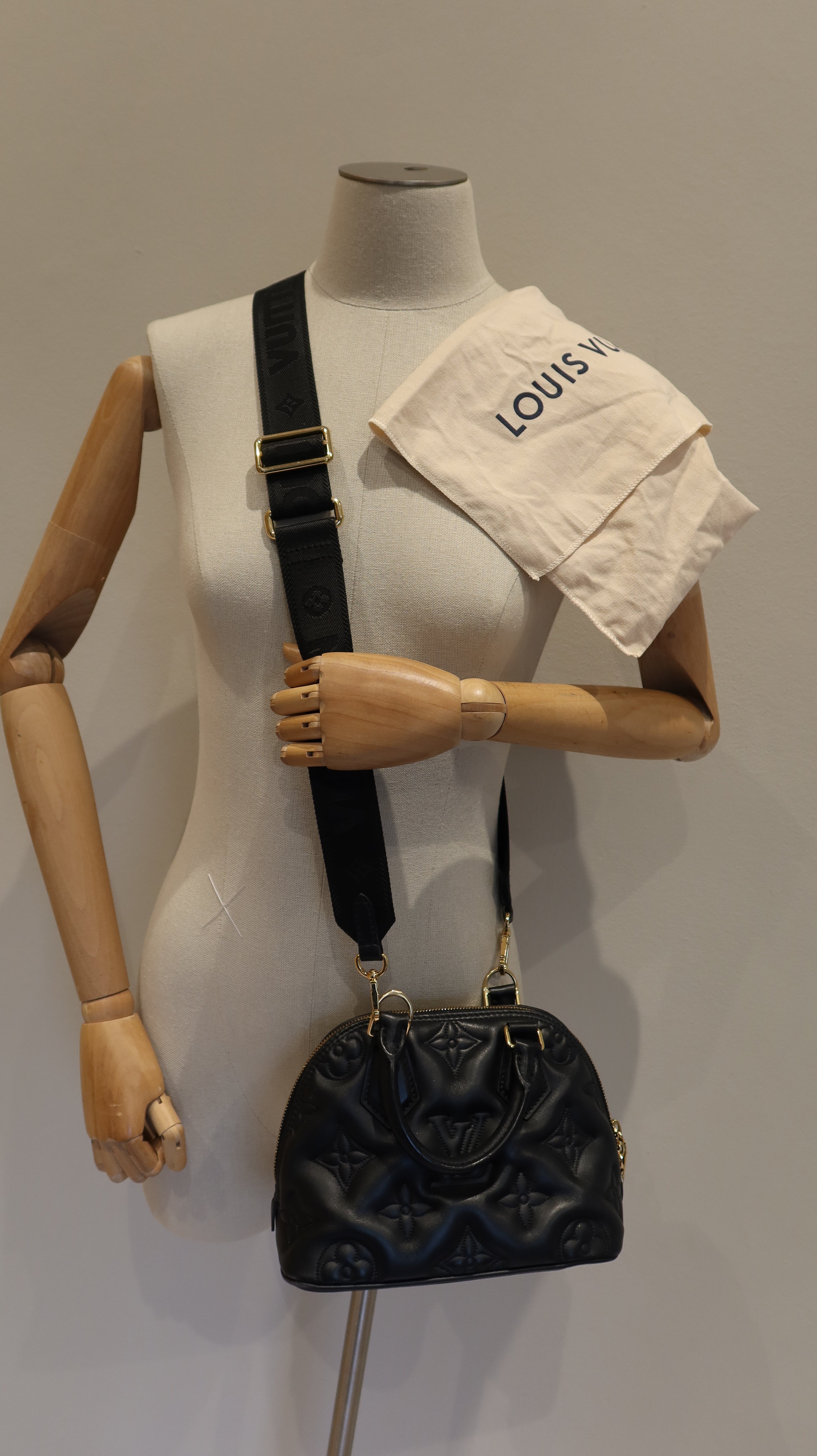 Louis Vuitton Alma BB