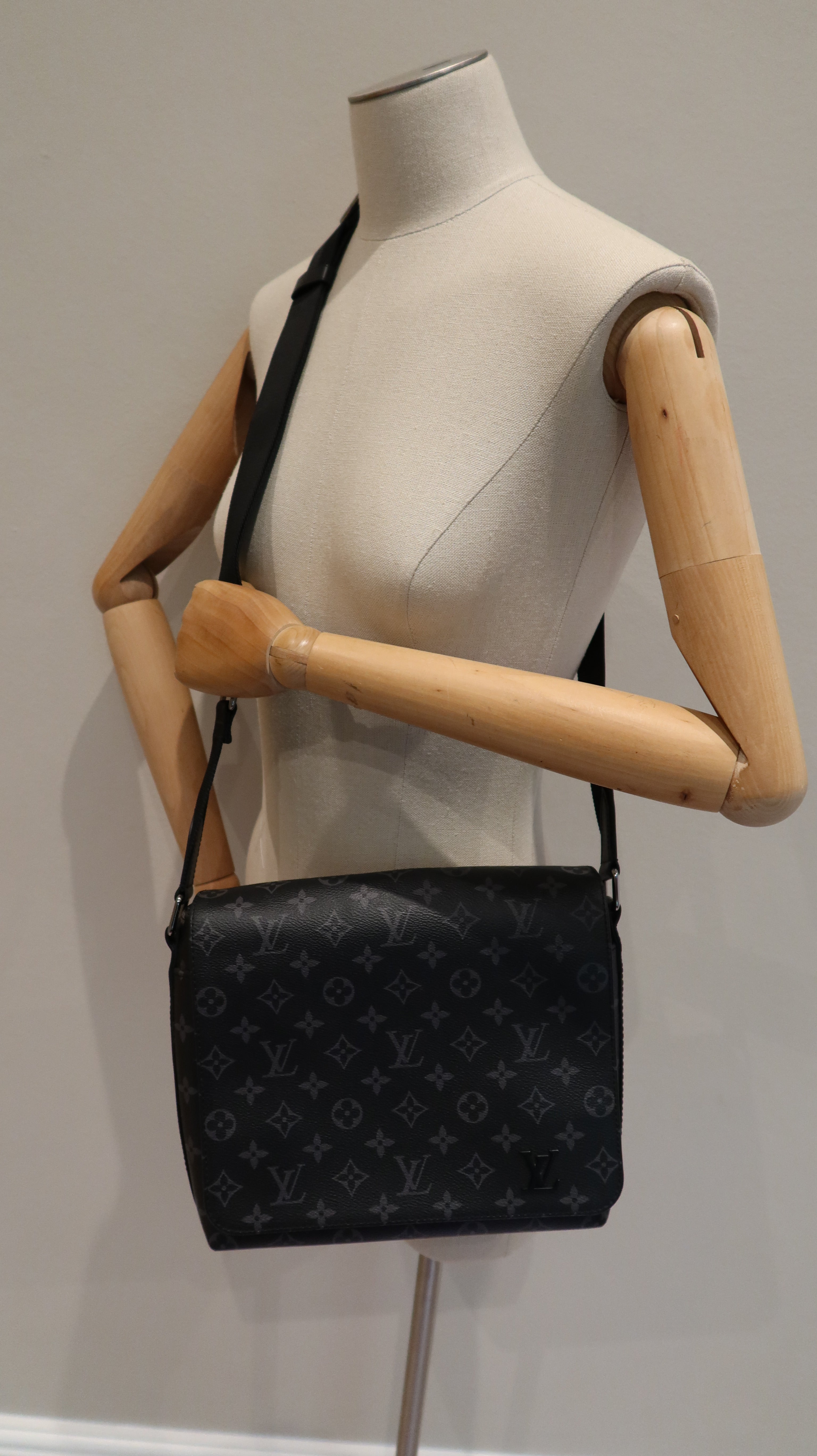 Louis Vuitton District PM Bag