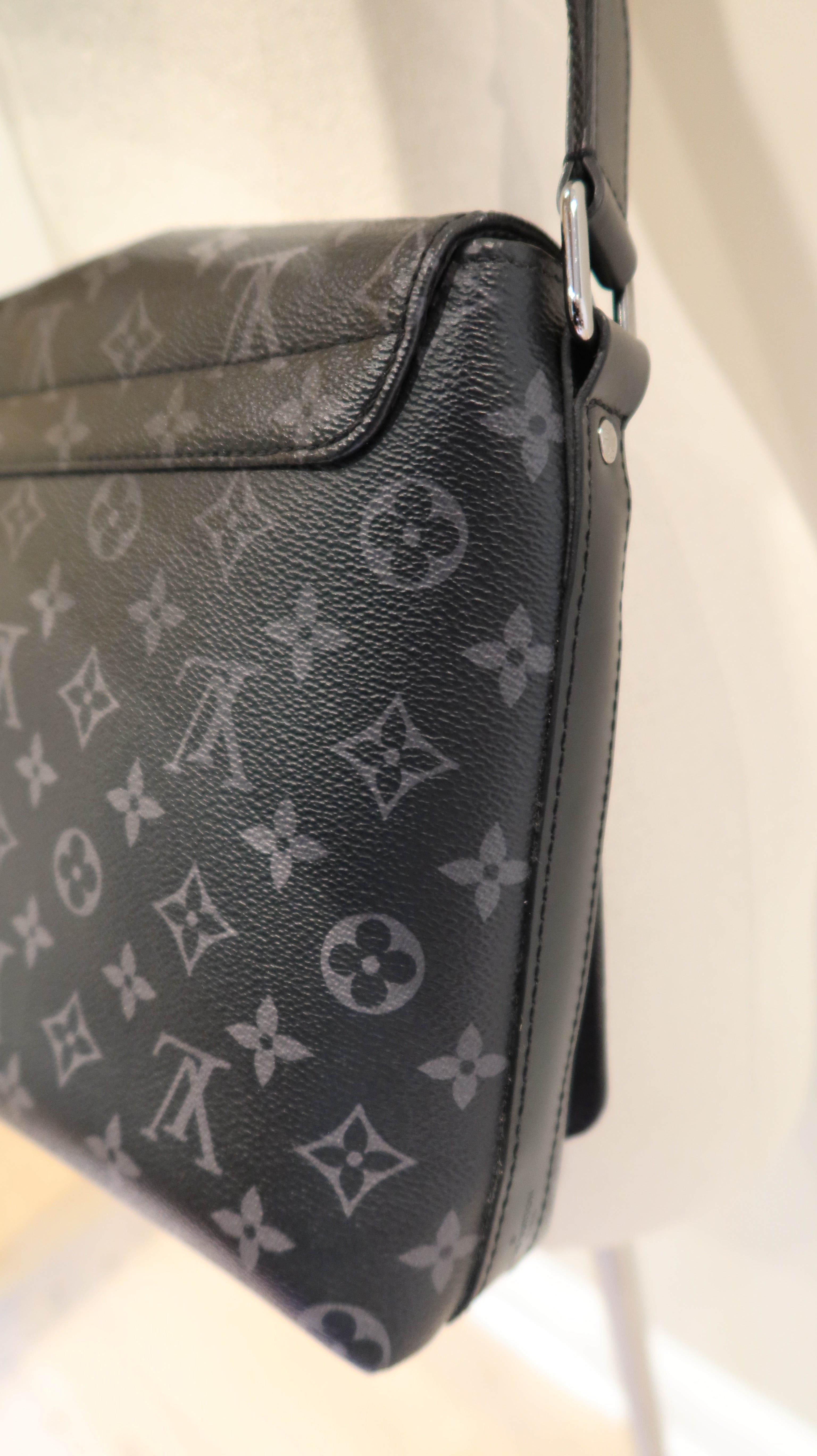 Louis Vuitton District PM Bag