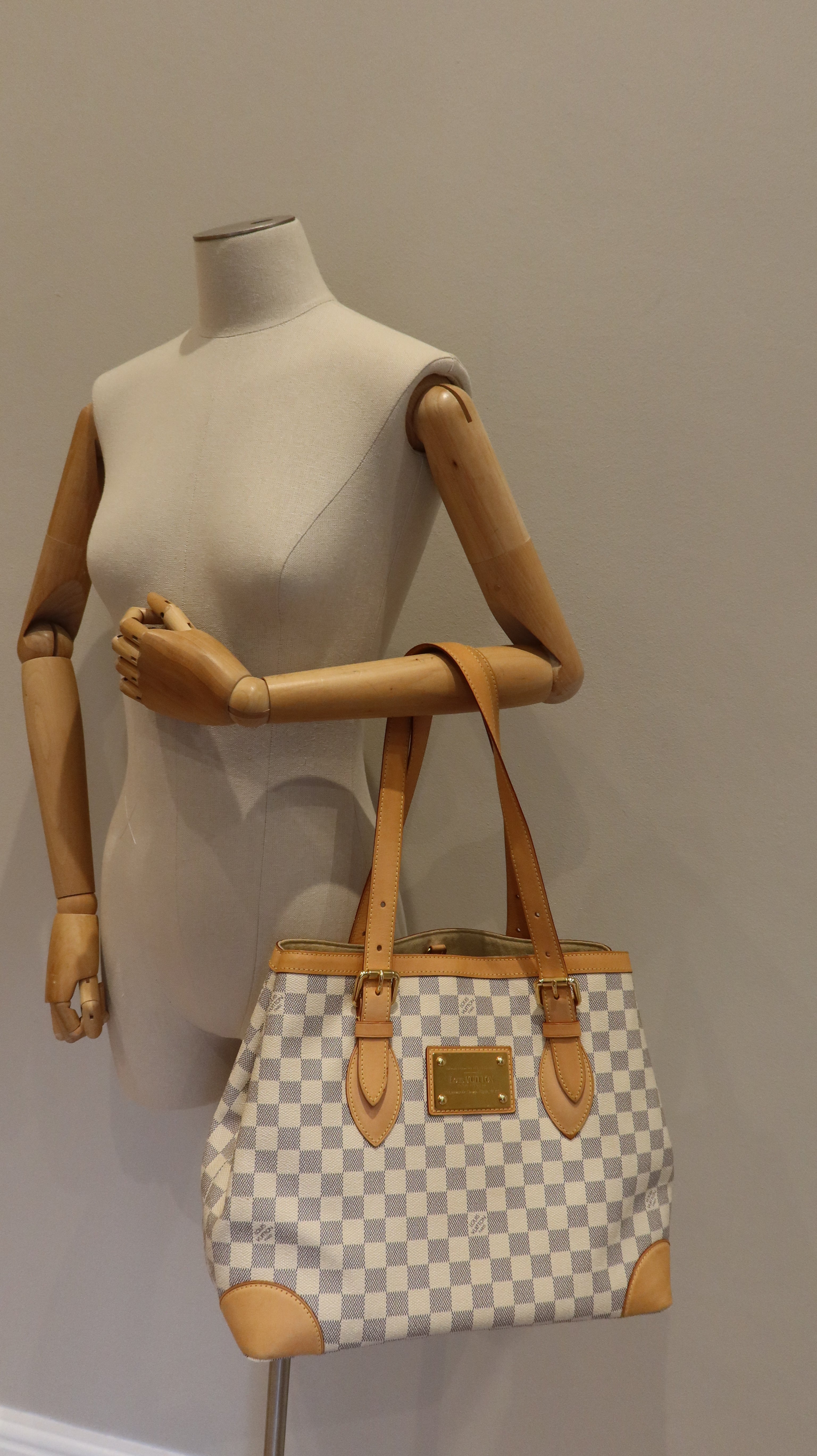 Louis Vuitton Hampstead MM Bag