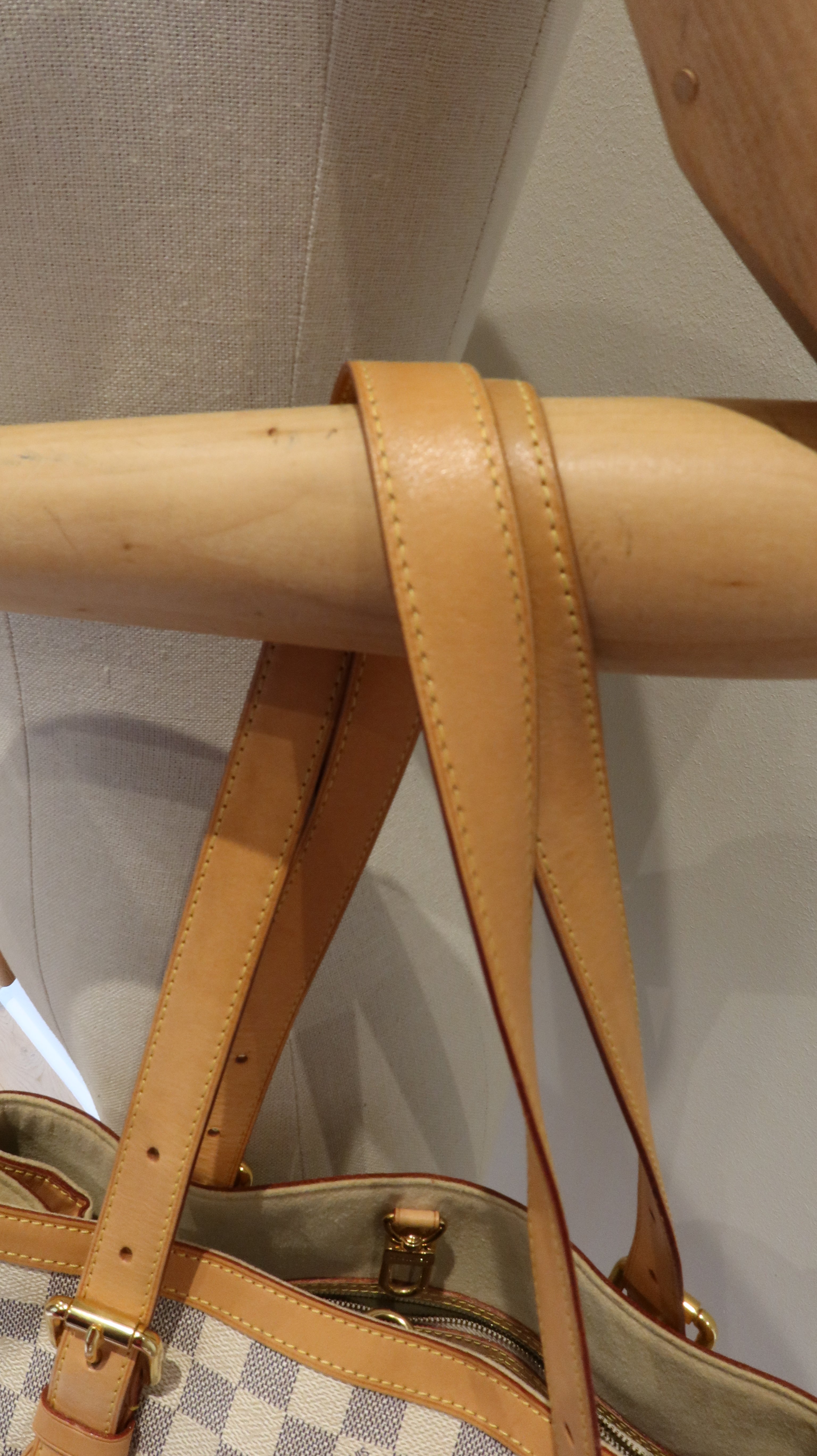 Louis Vuitton Hampstead MM Bag