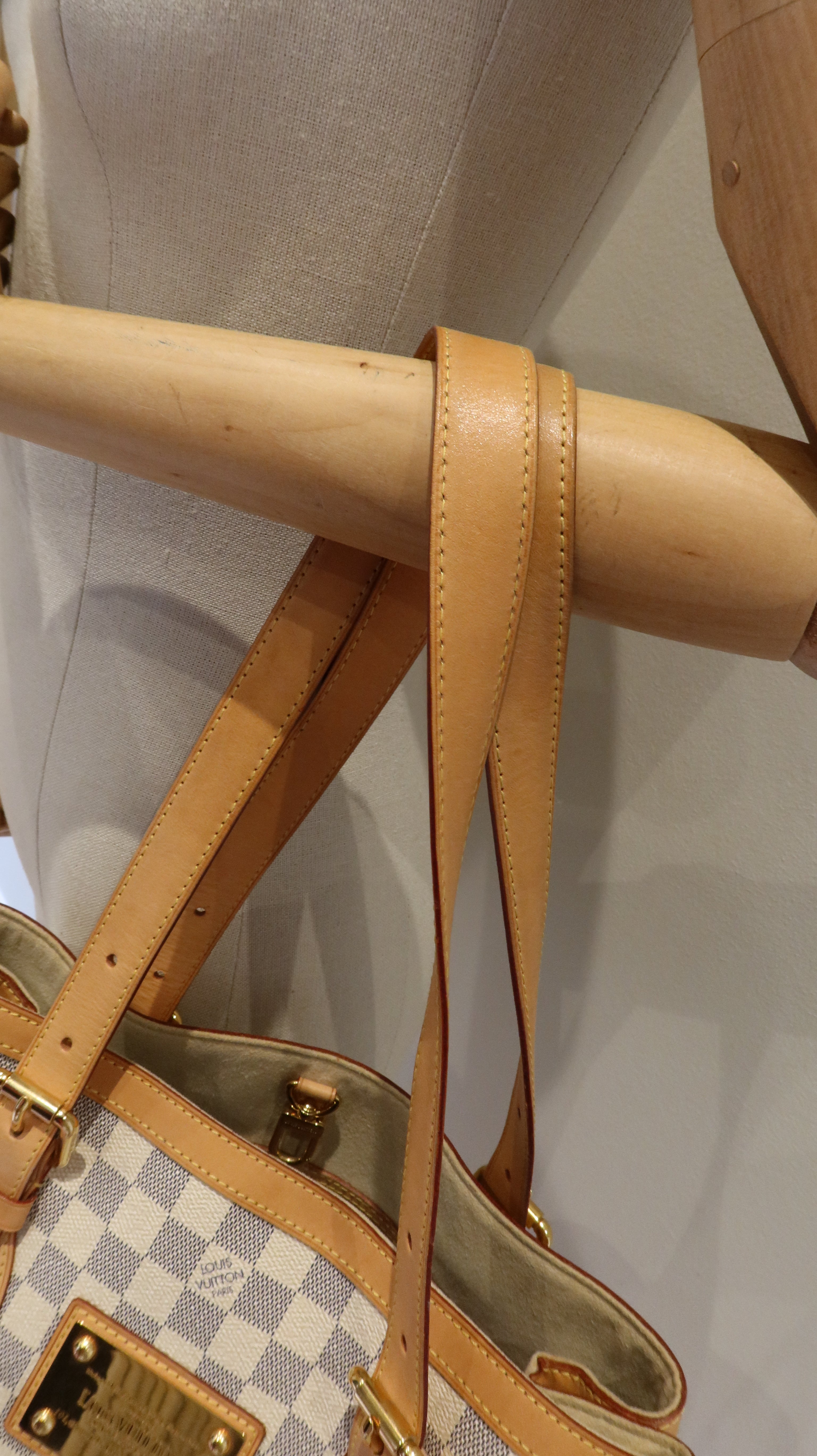 Louis Vuitton Hampstead MM Bag