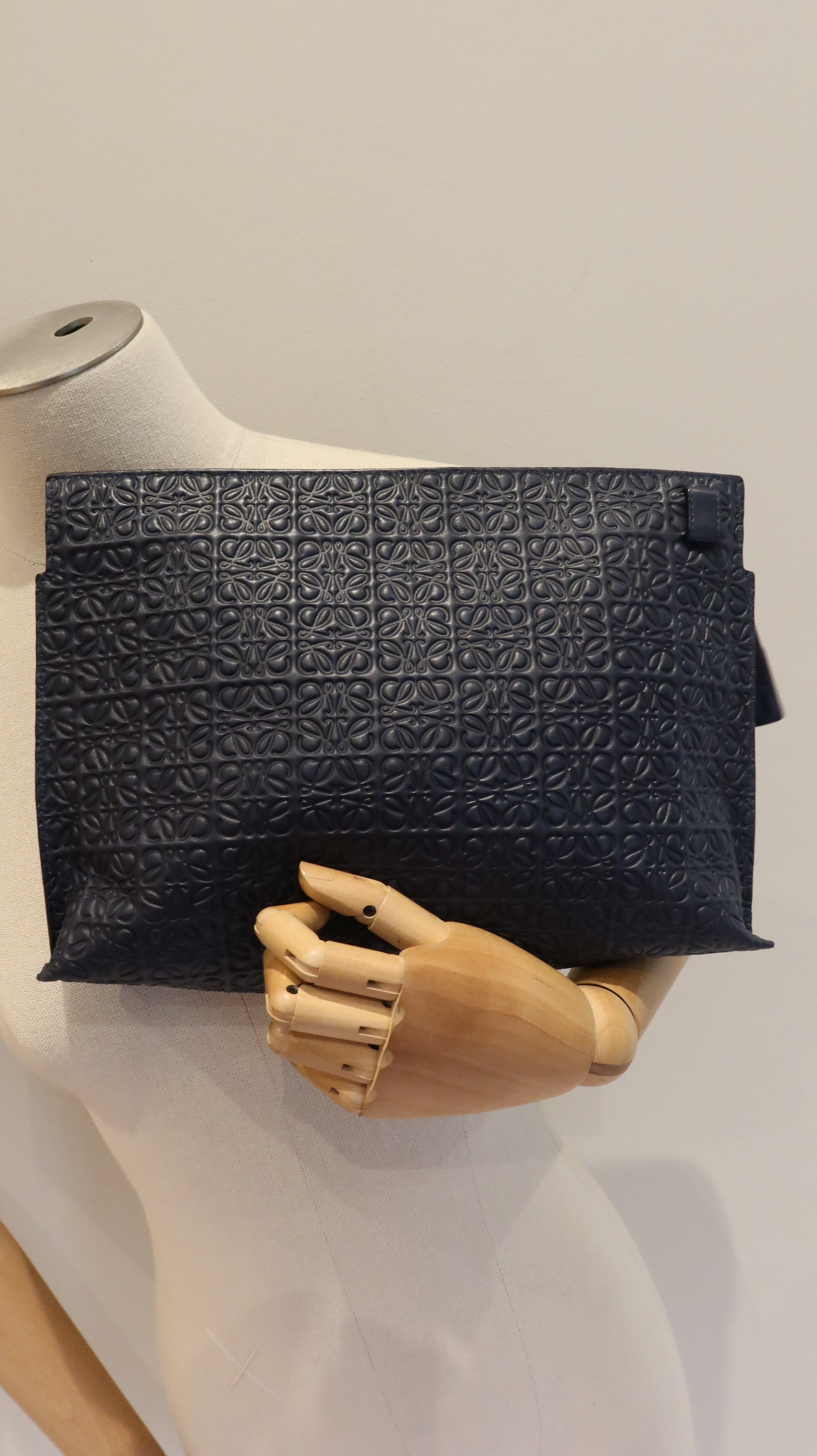 Loewe T Pouch
