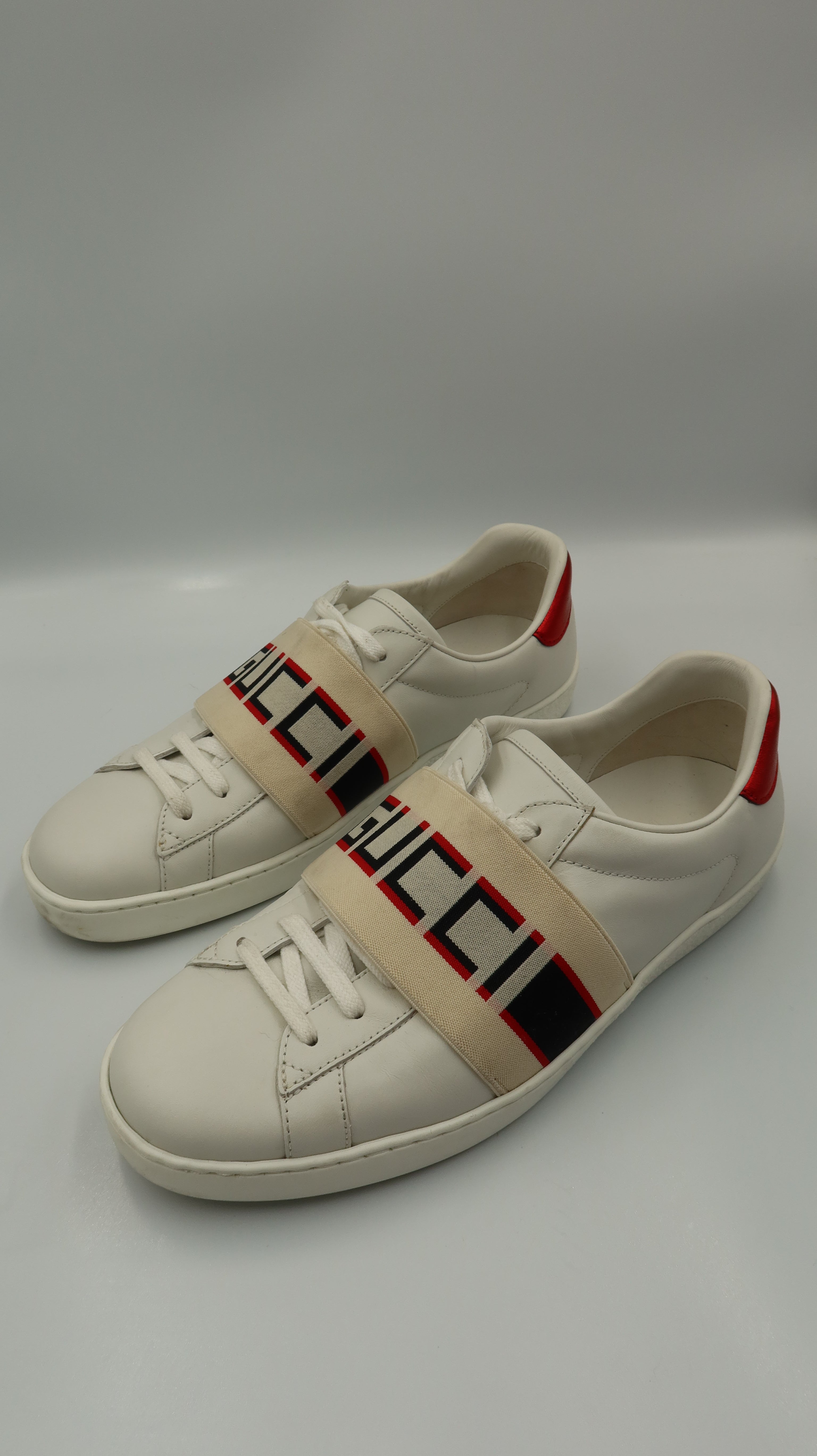 Gucci Sneakers (EU39.5)