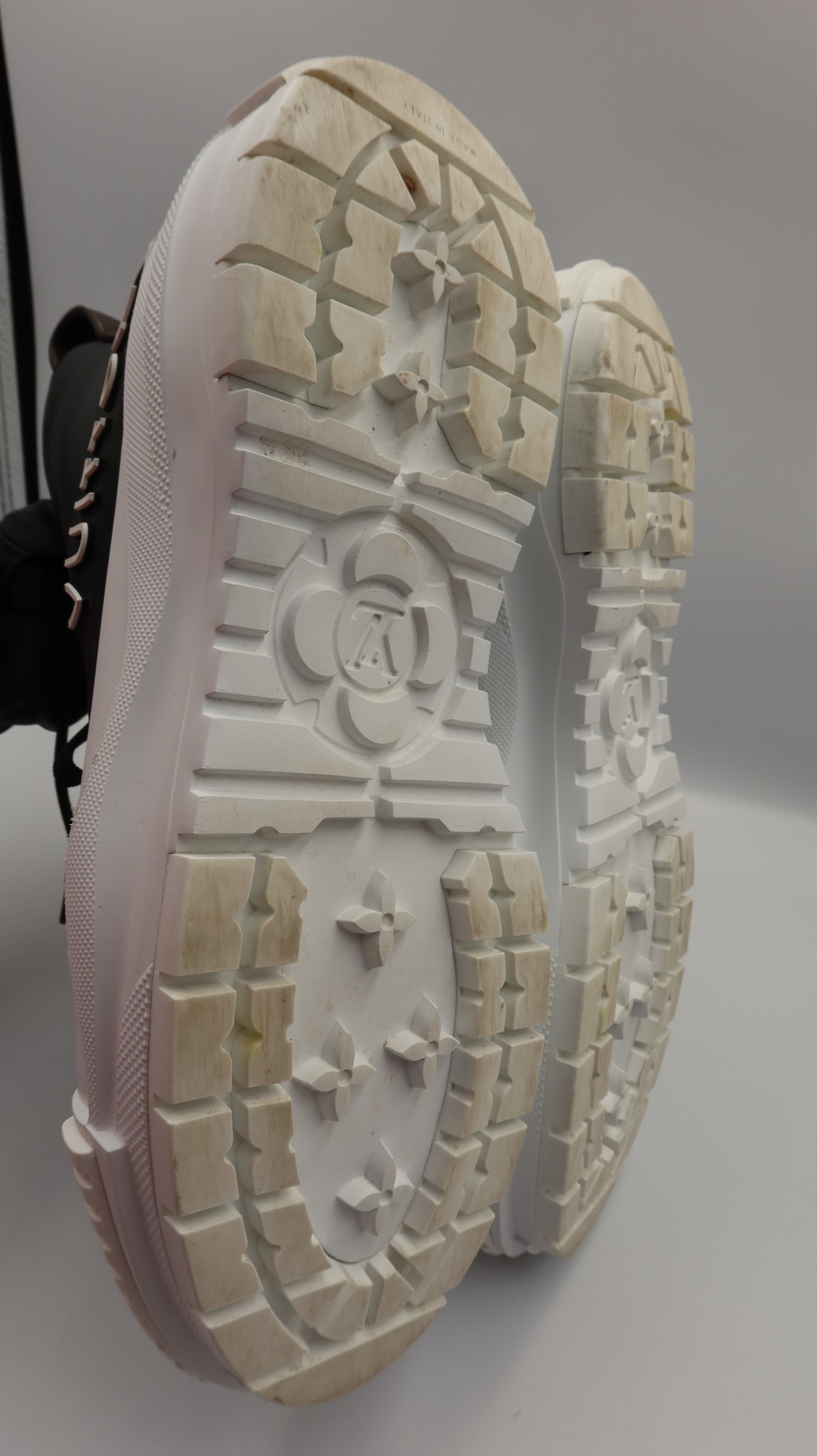 Louis Vuitton Sneaker Boots (EU40.5)