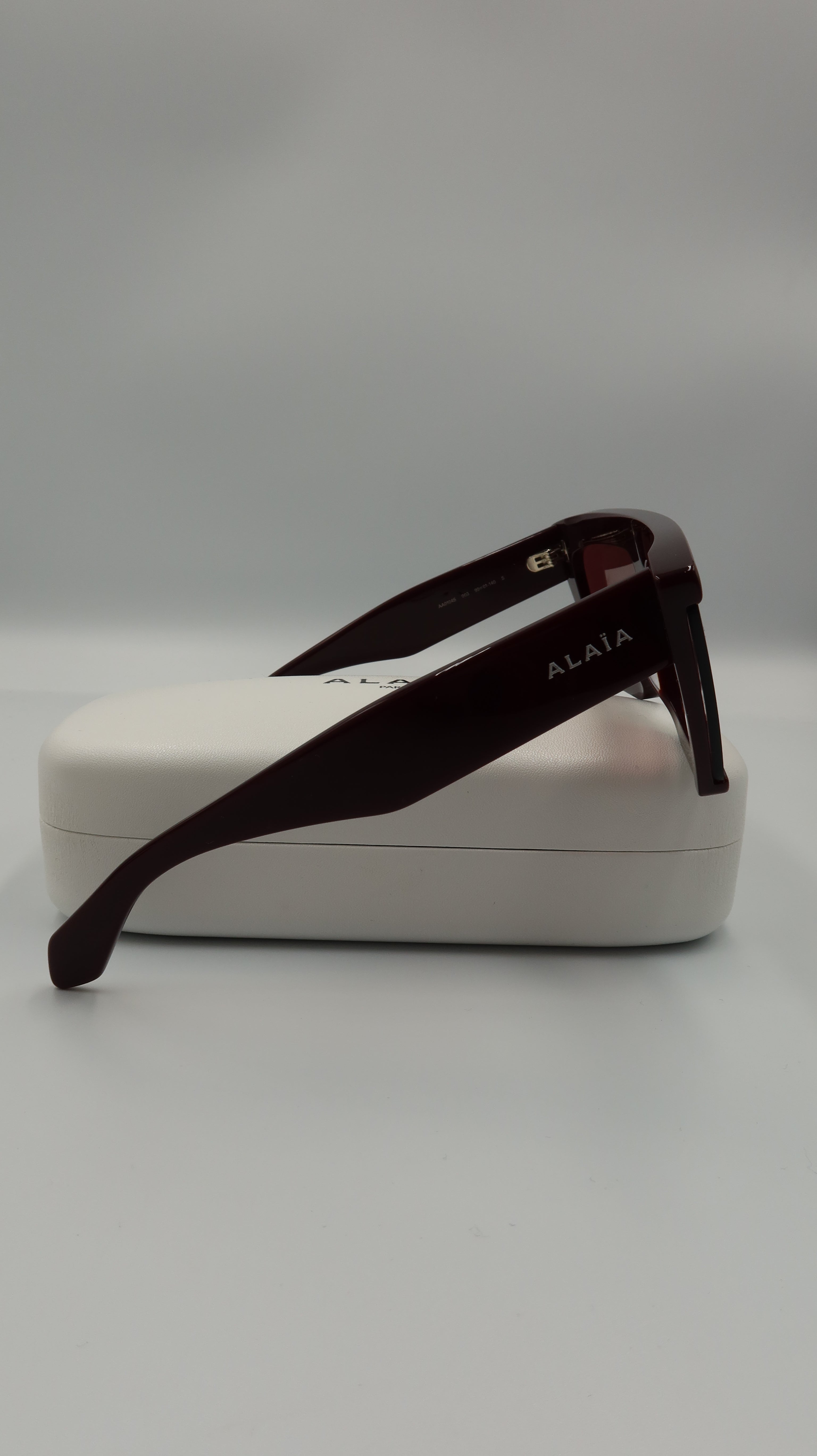 ALAÏA Sunglasses