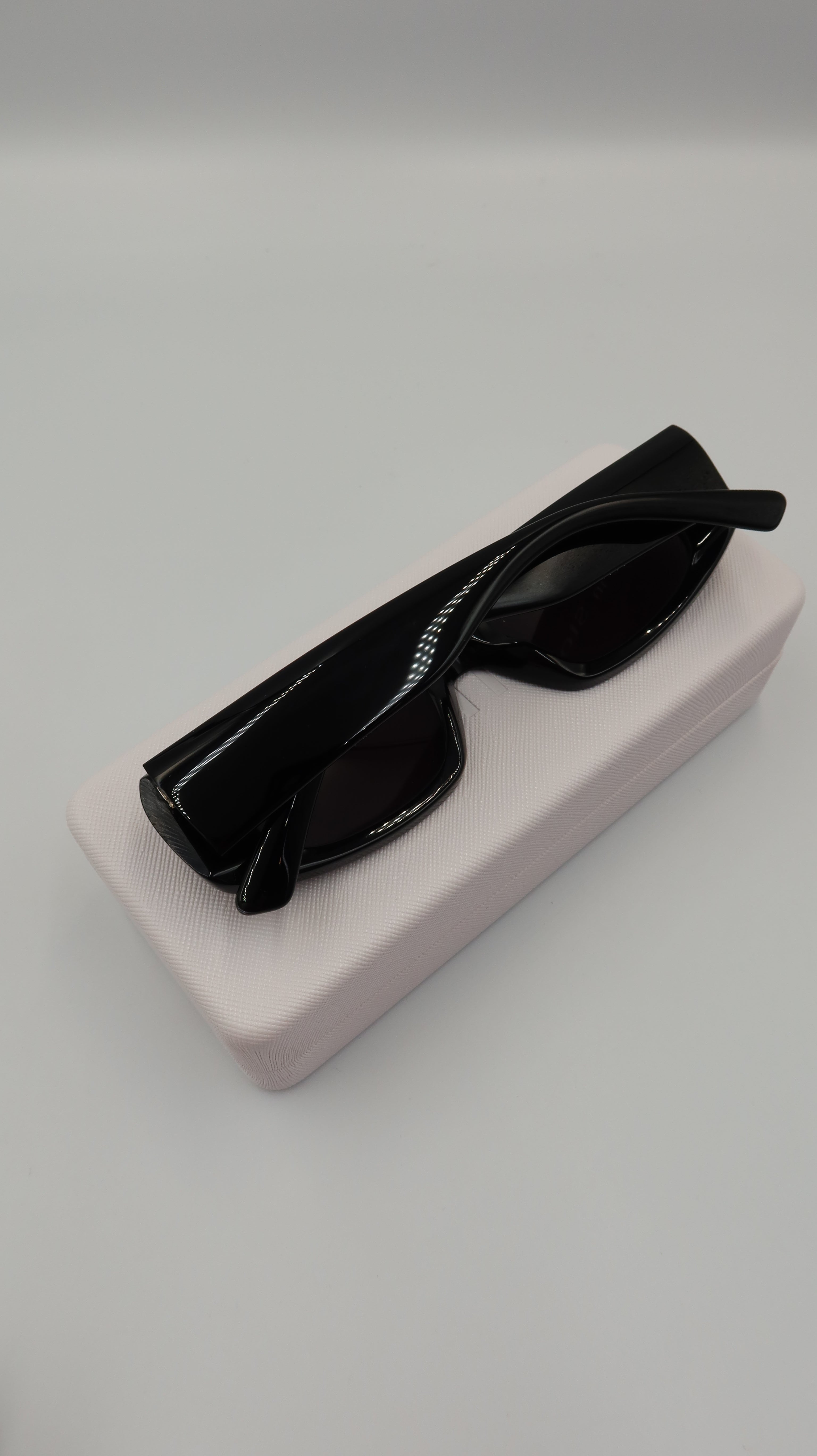 Chimi Sunglasses