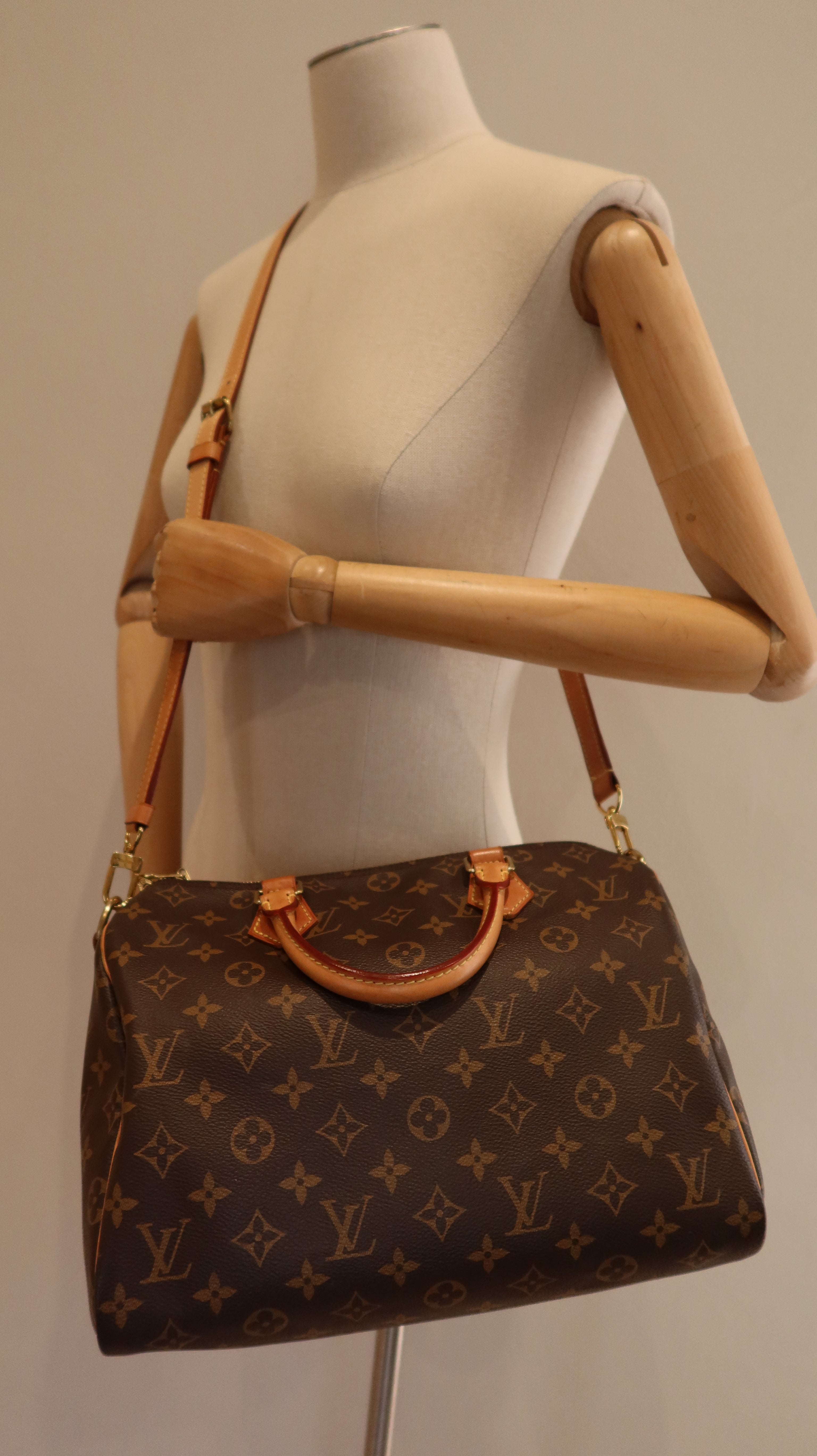 Louis Vuitton Speedy Bandouliere 30