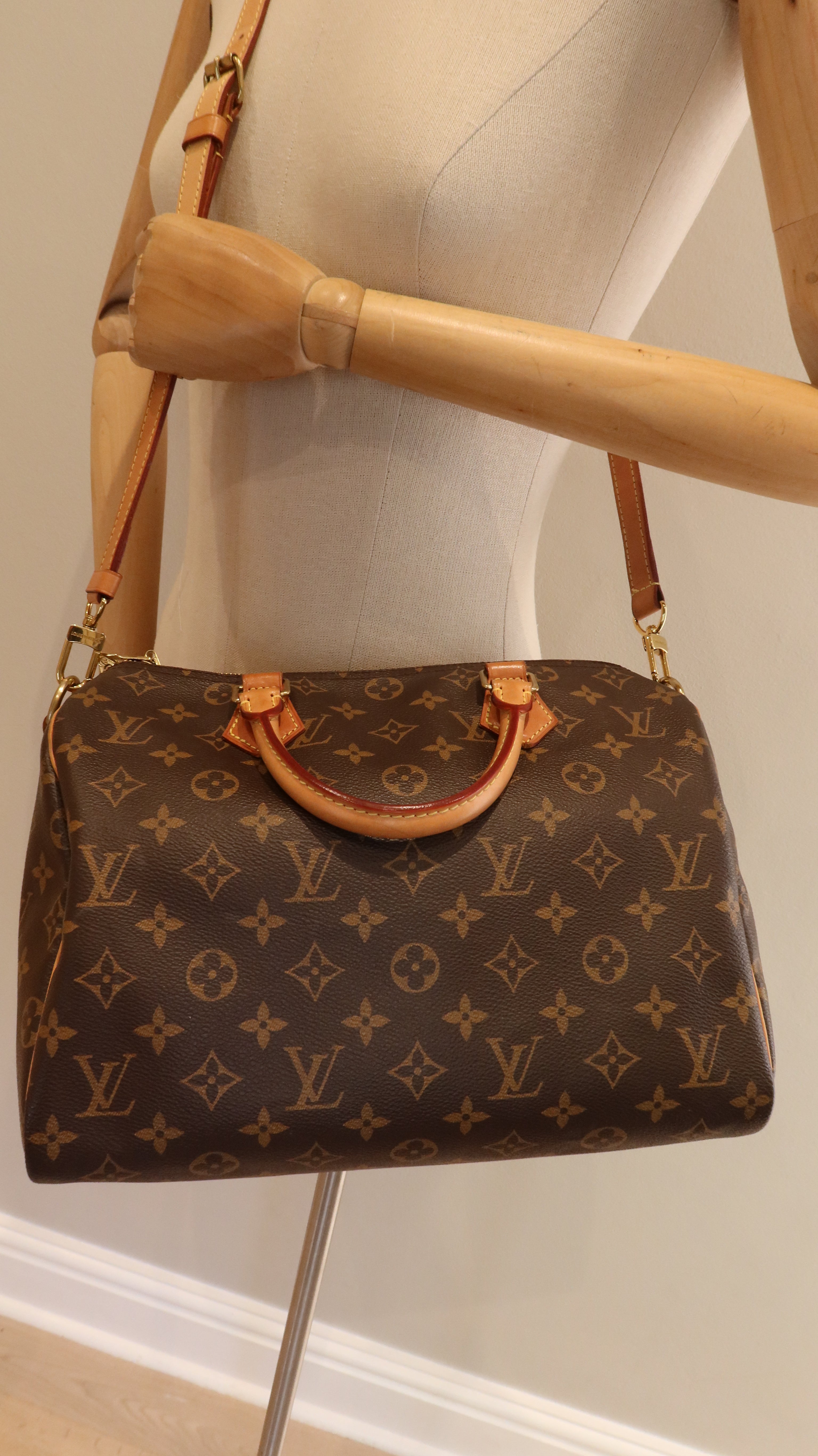 Louis Vuitton Speedy Bandouliere 30