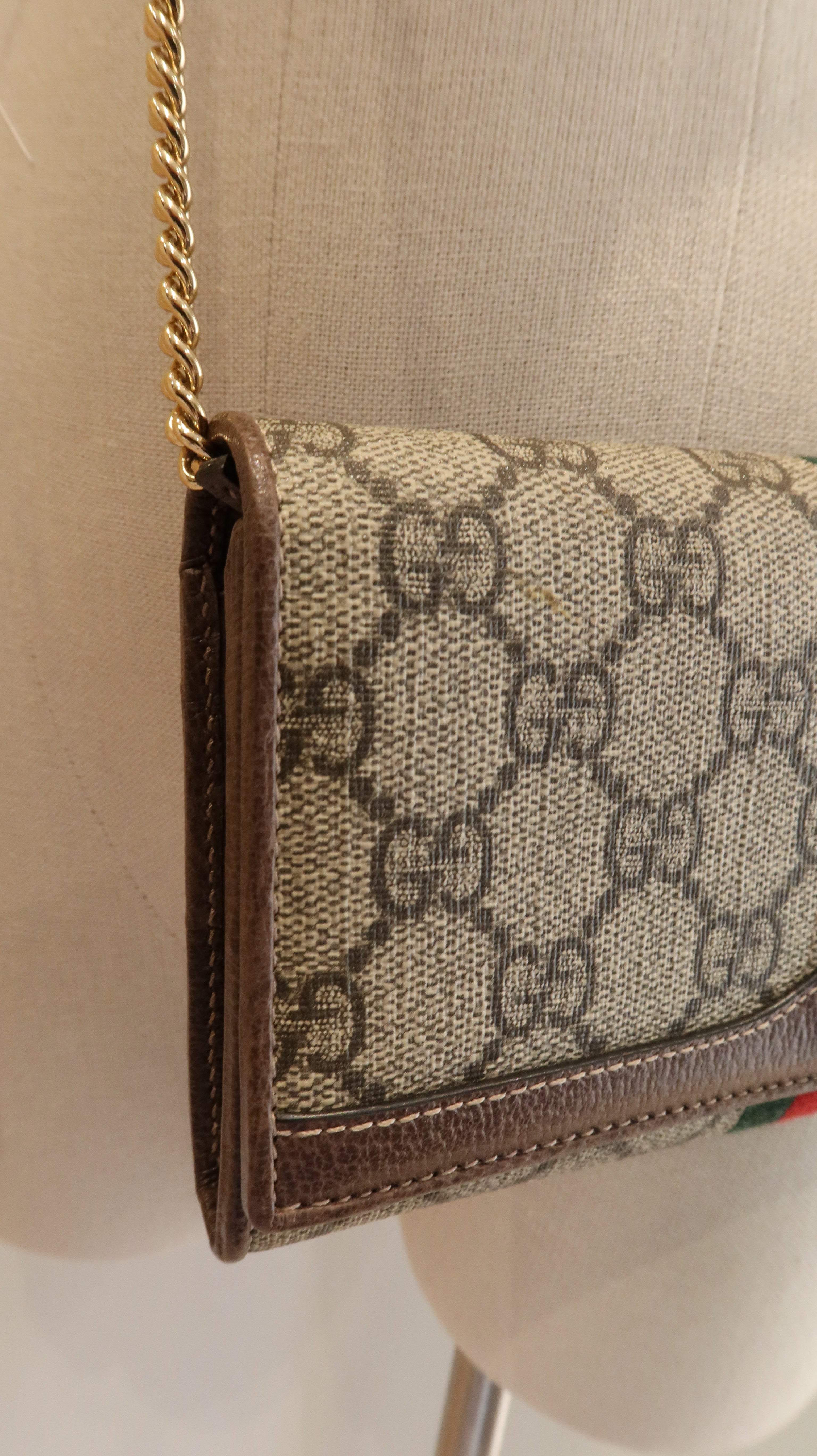 Gucci Wallet On Chain
