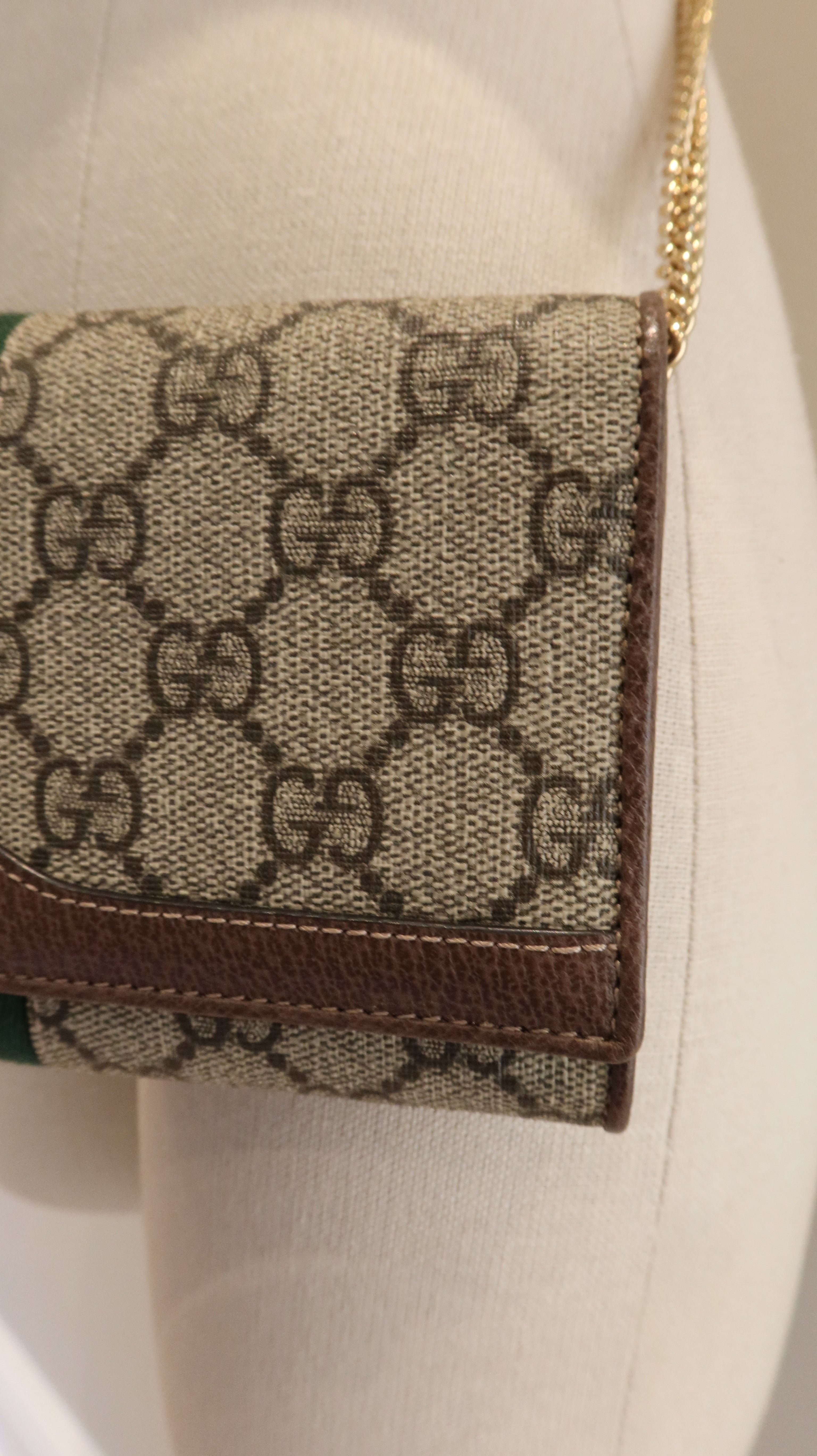 Gucci Wallet On Chain