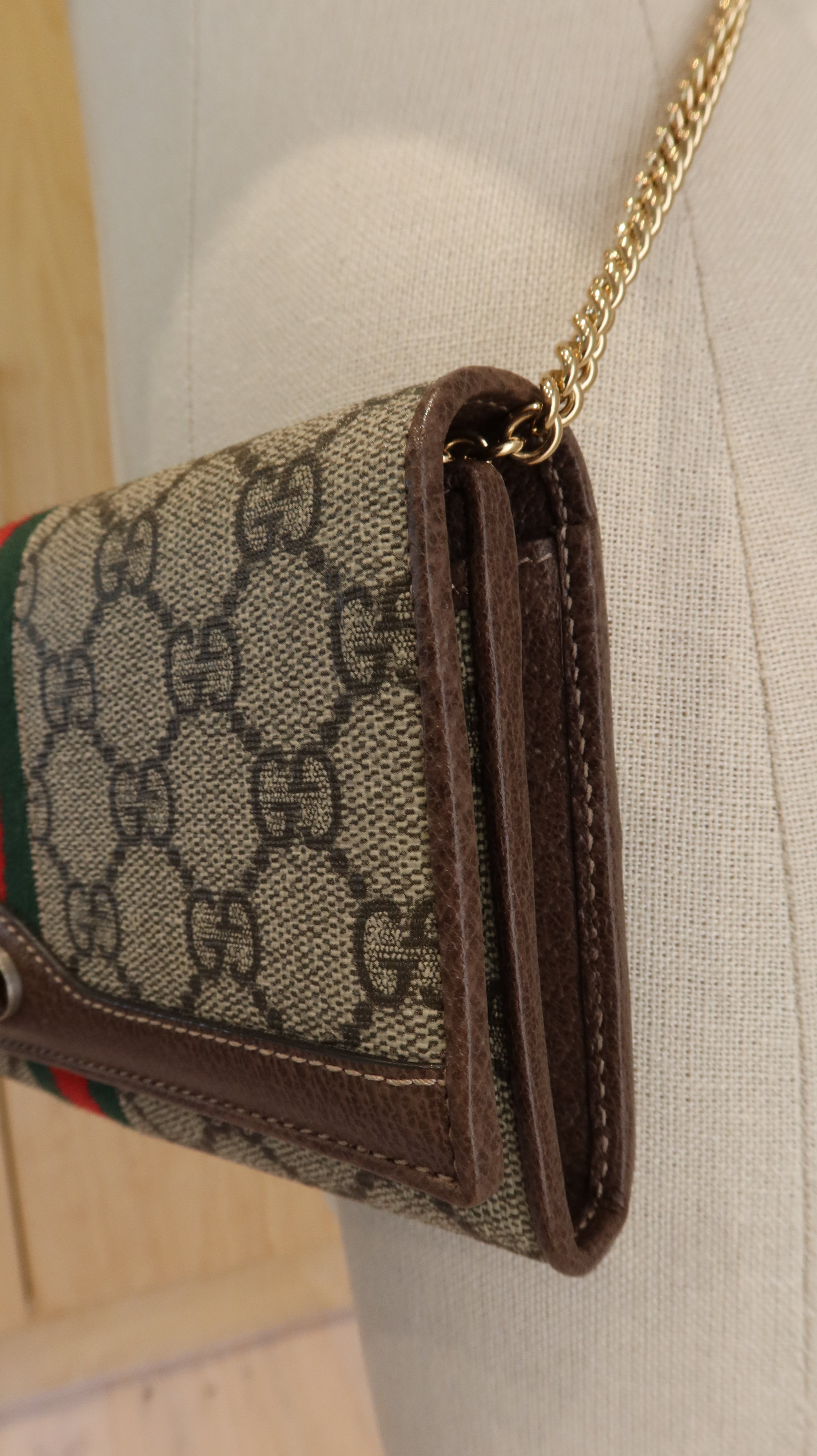 Gucci Wallet On Chain