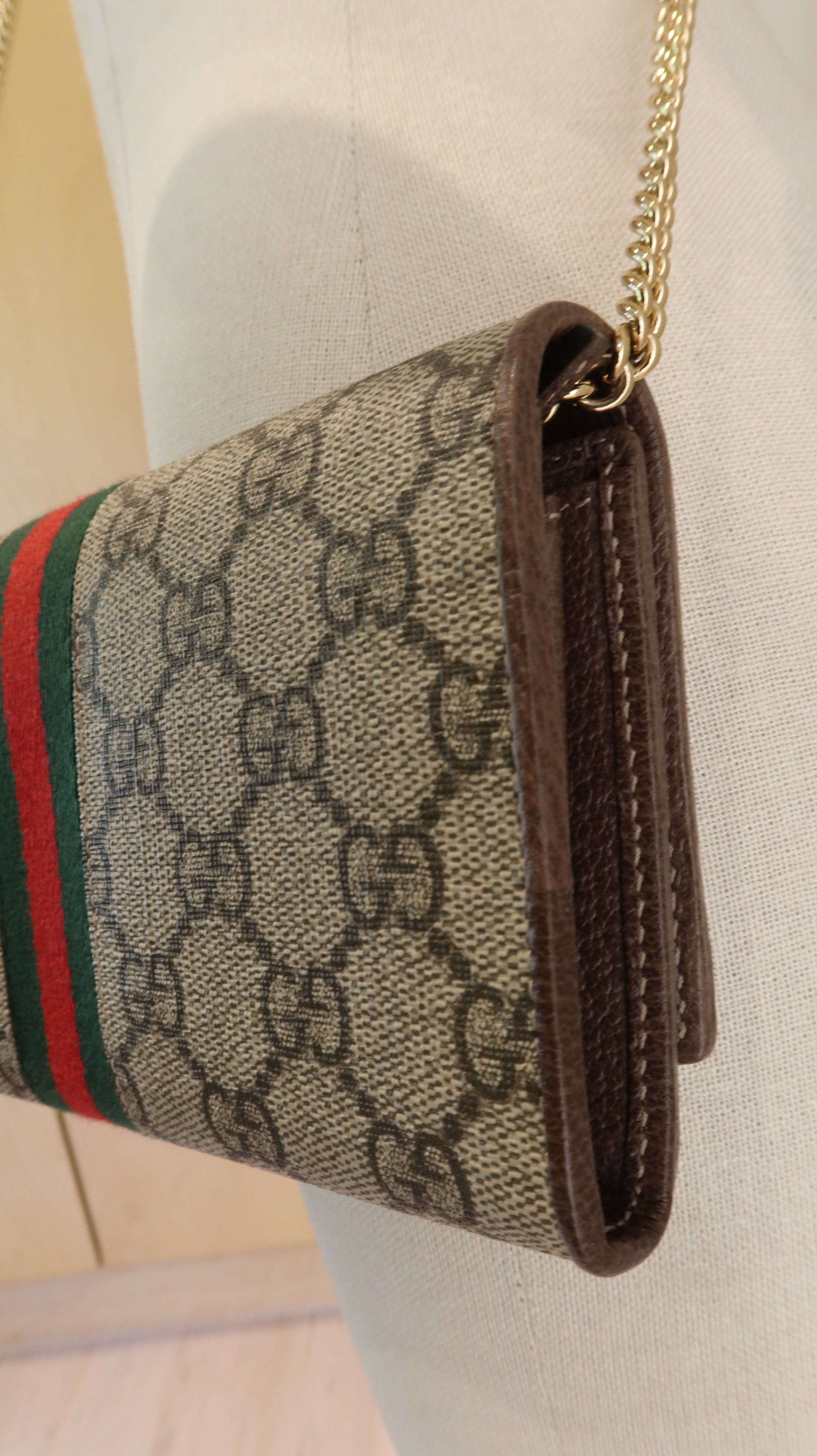 Gucci Wallet On Chain