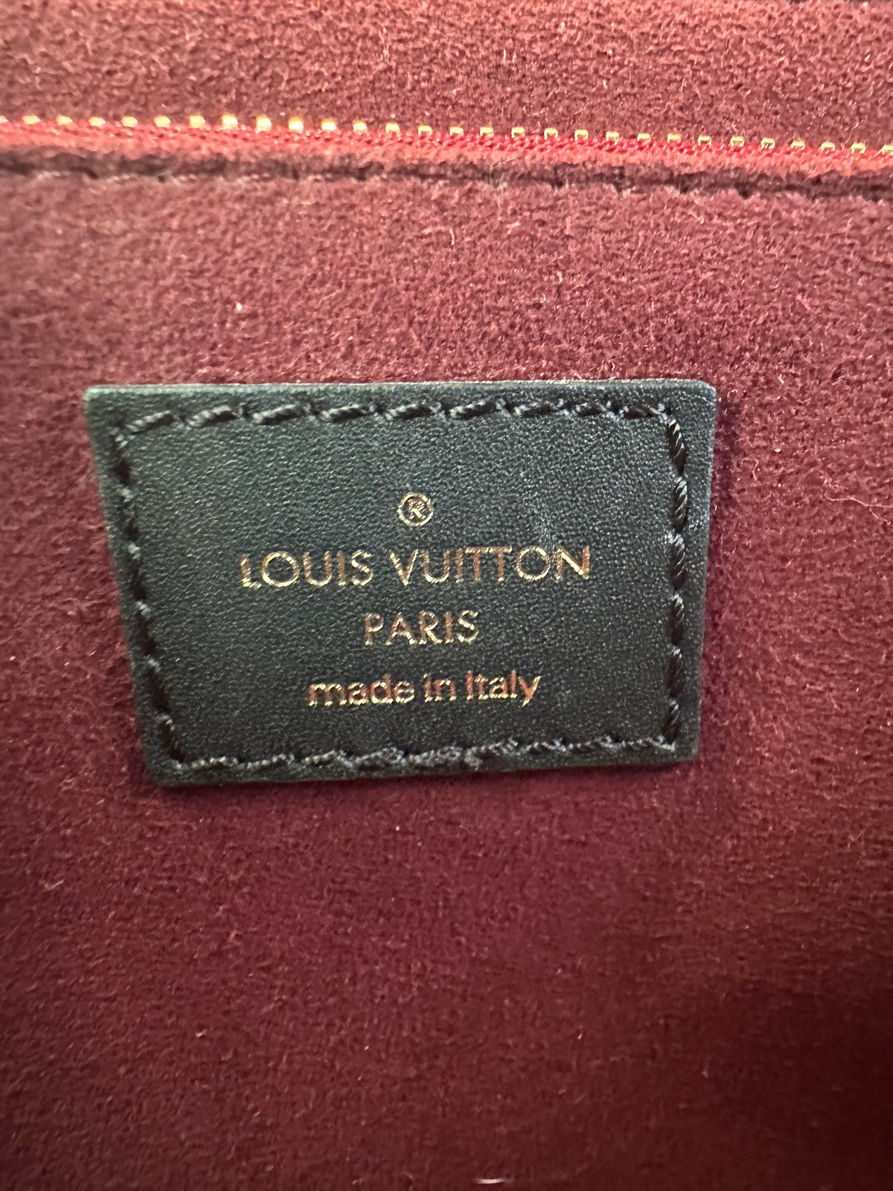 Louis Vuitton Vavin Shoulder Bag