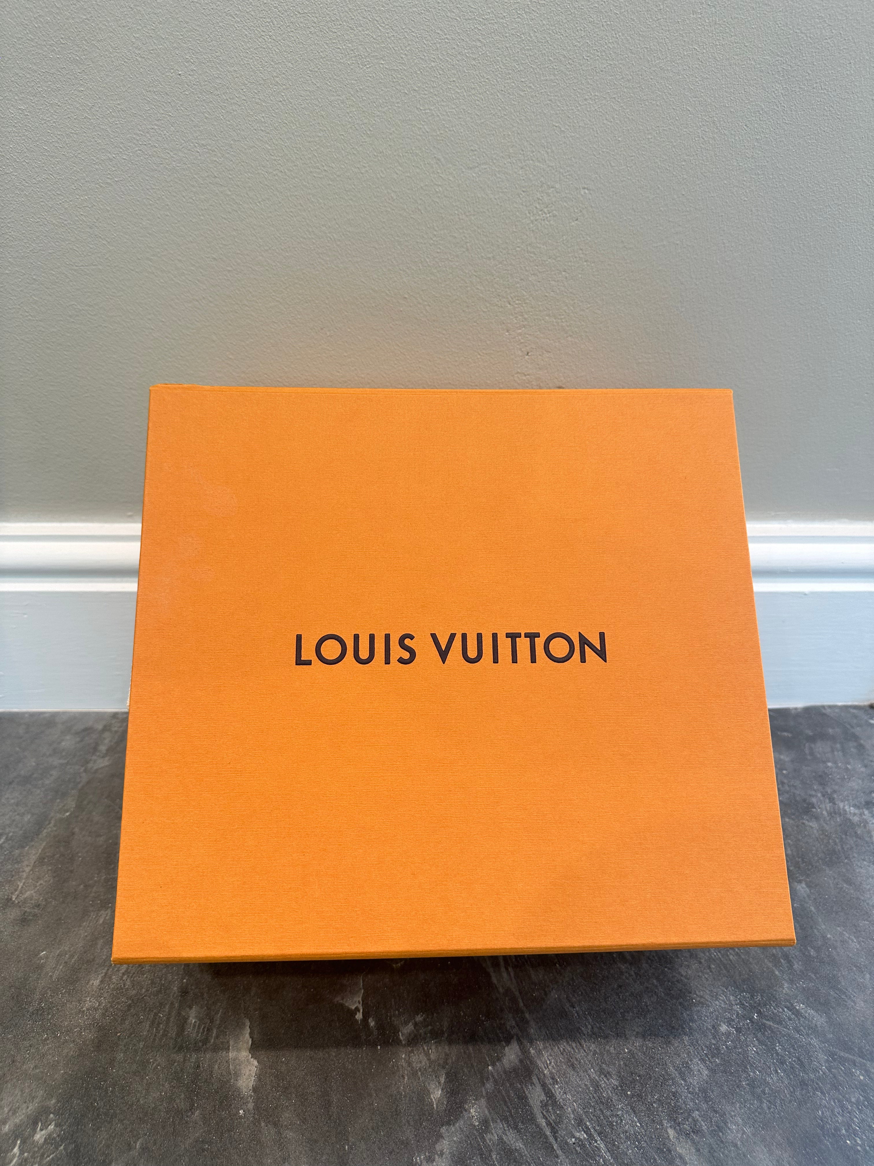 Louis Vuitton Vavin Shoulder Bag