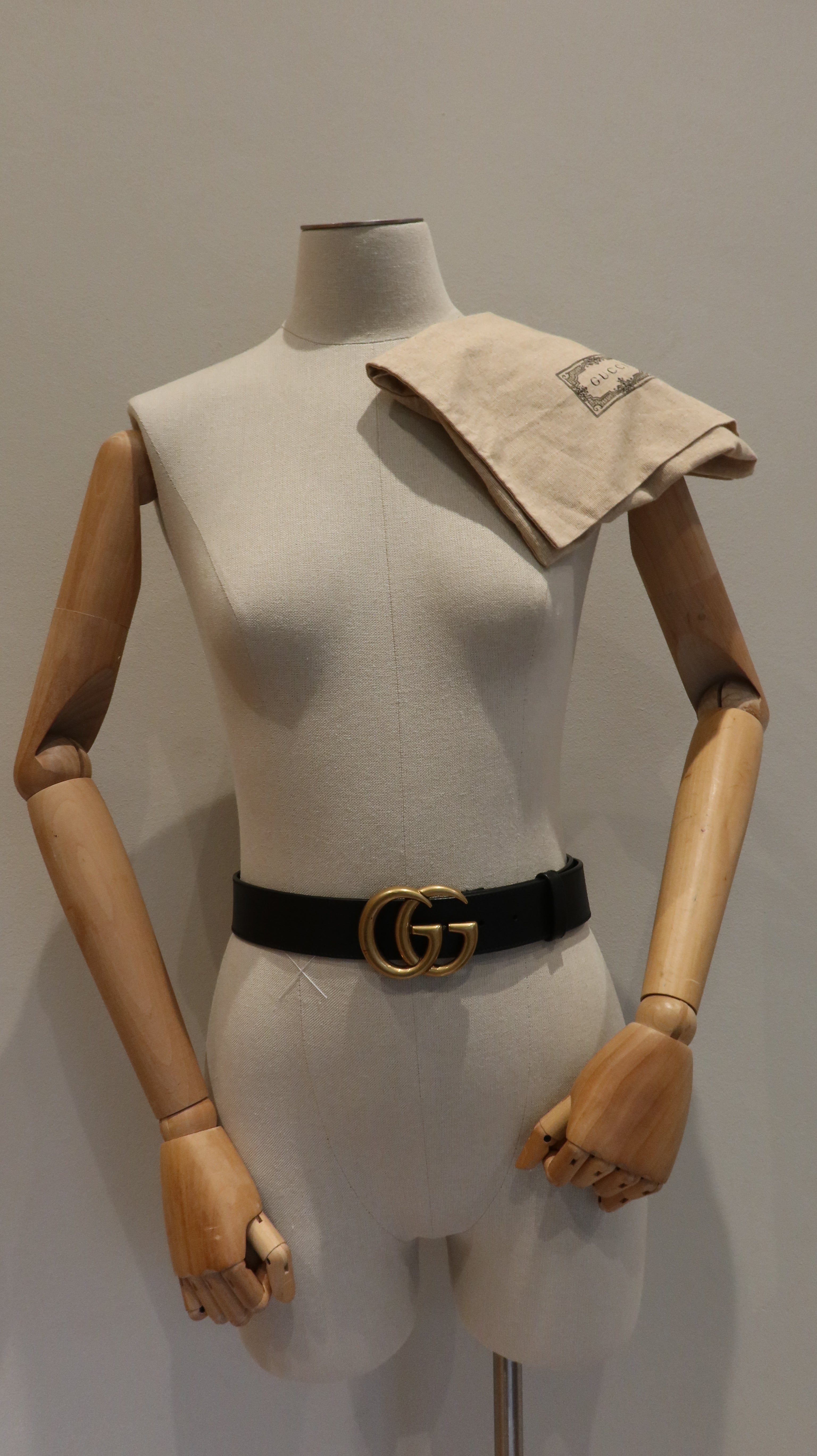 Gucci Belt (75/30)