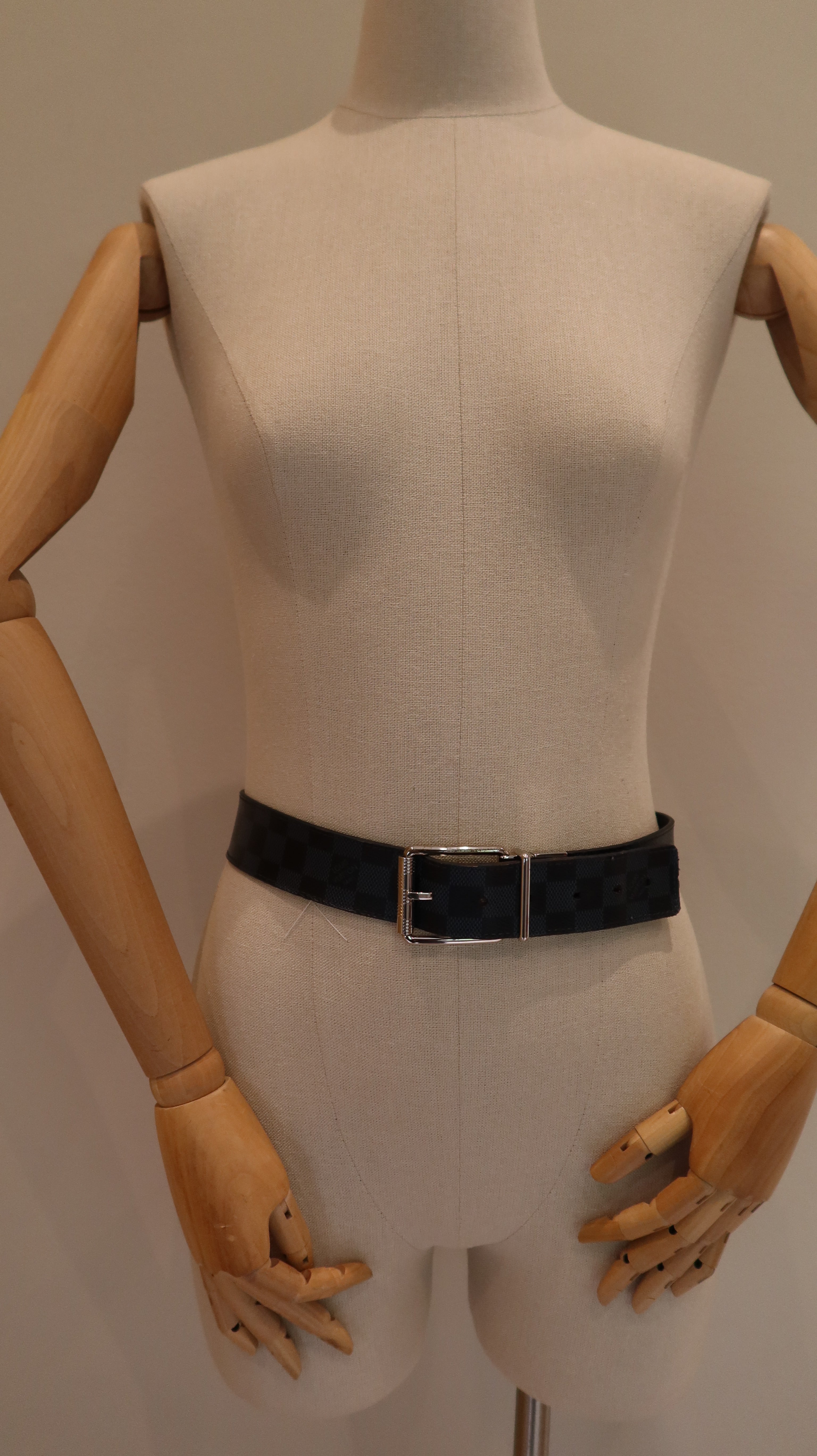 Louis Vuitton Reversible Belt (110cm)