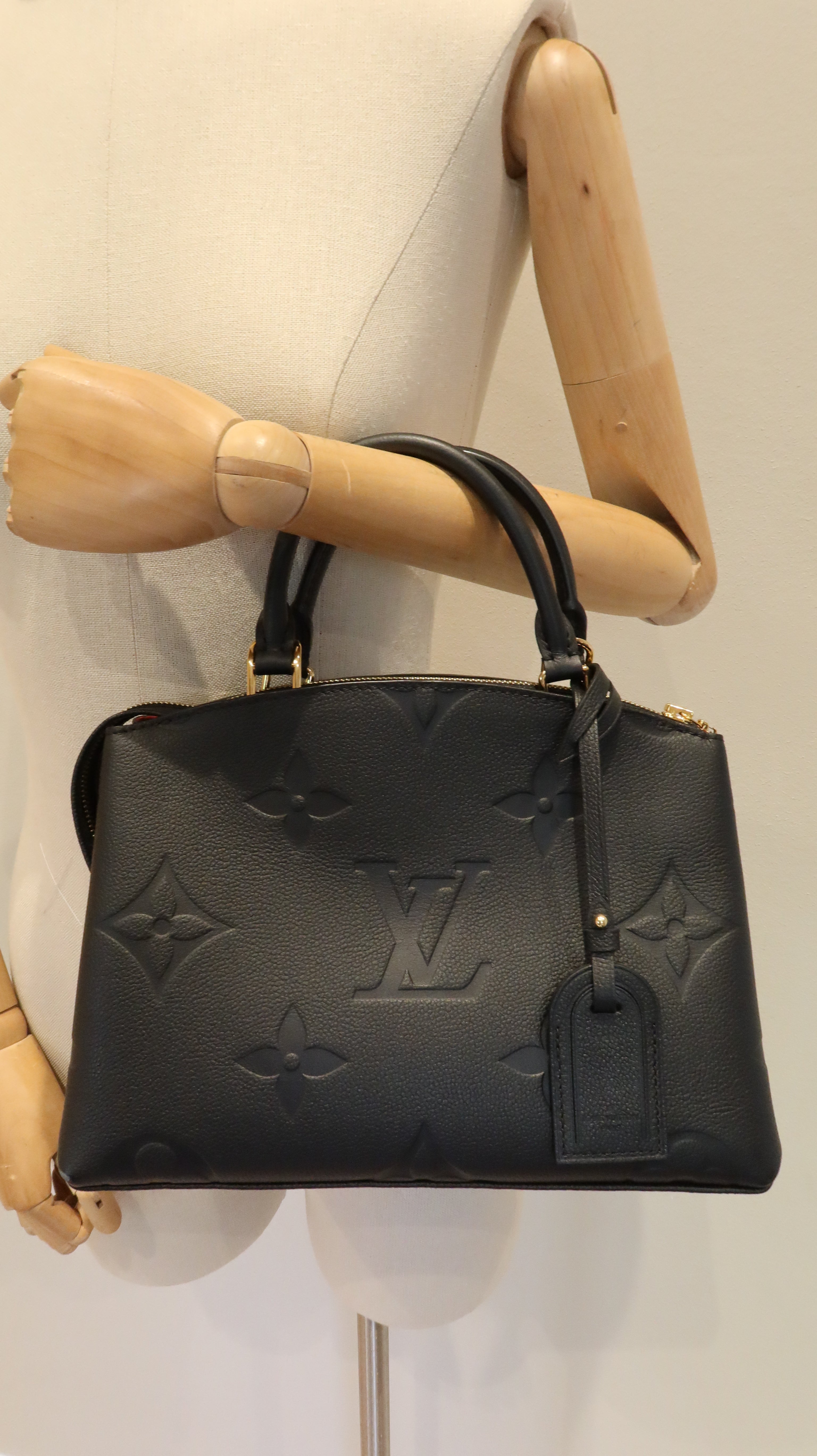 Louis Vuitton Petit Palais Bag