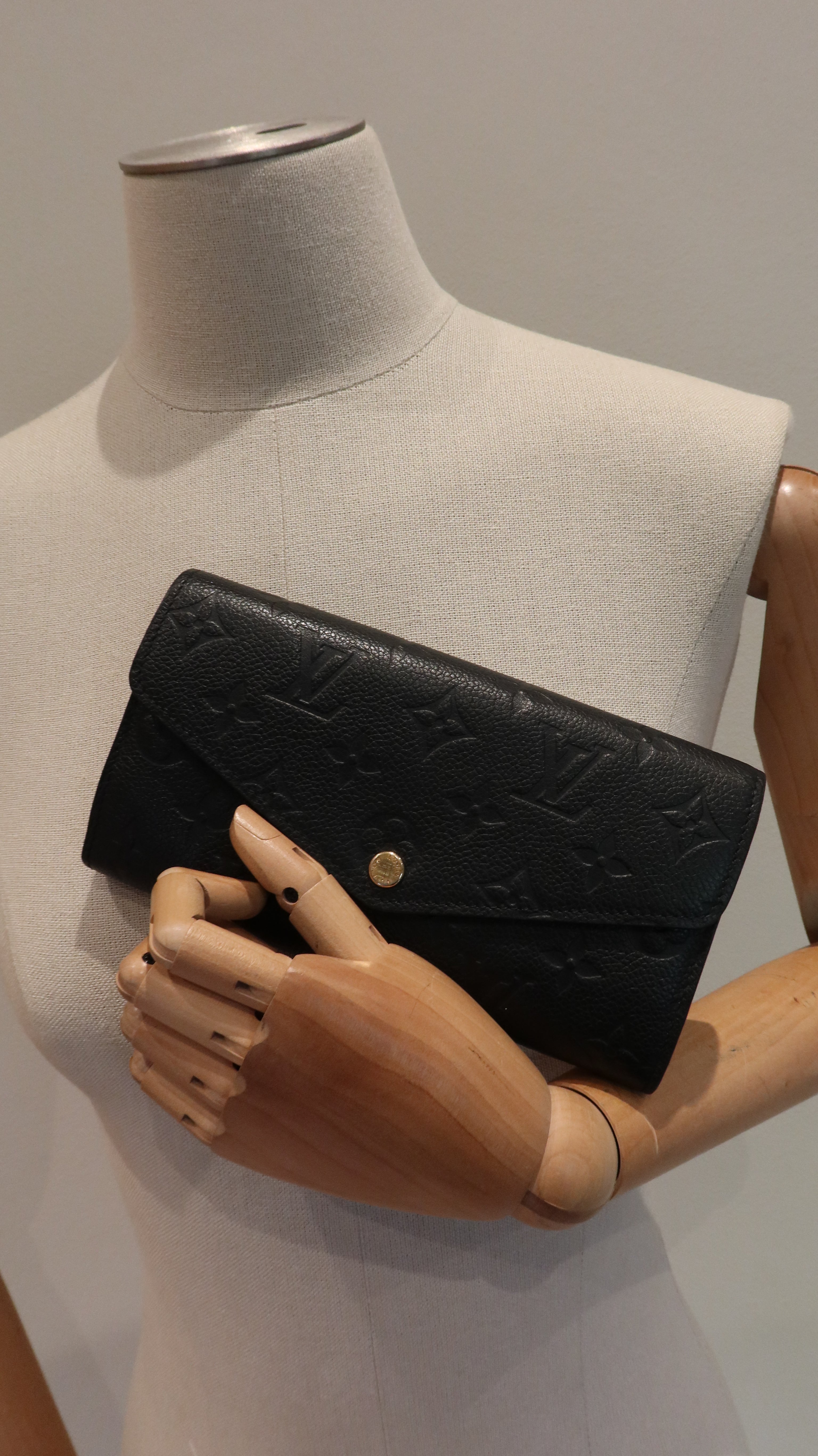 Louis Vuitton Sarah Wallet