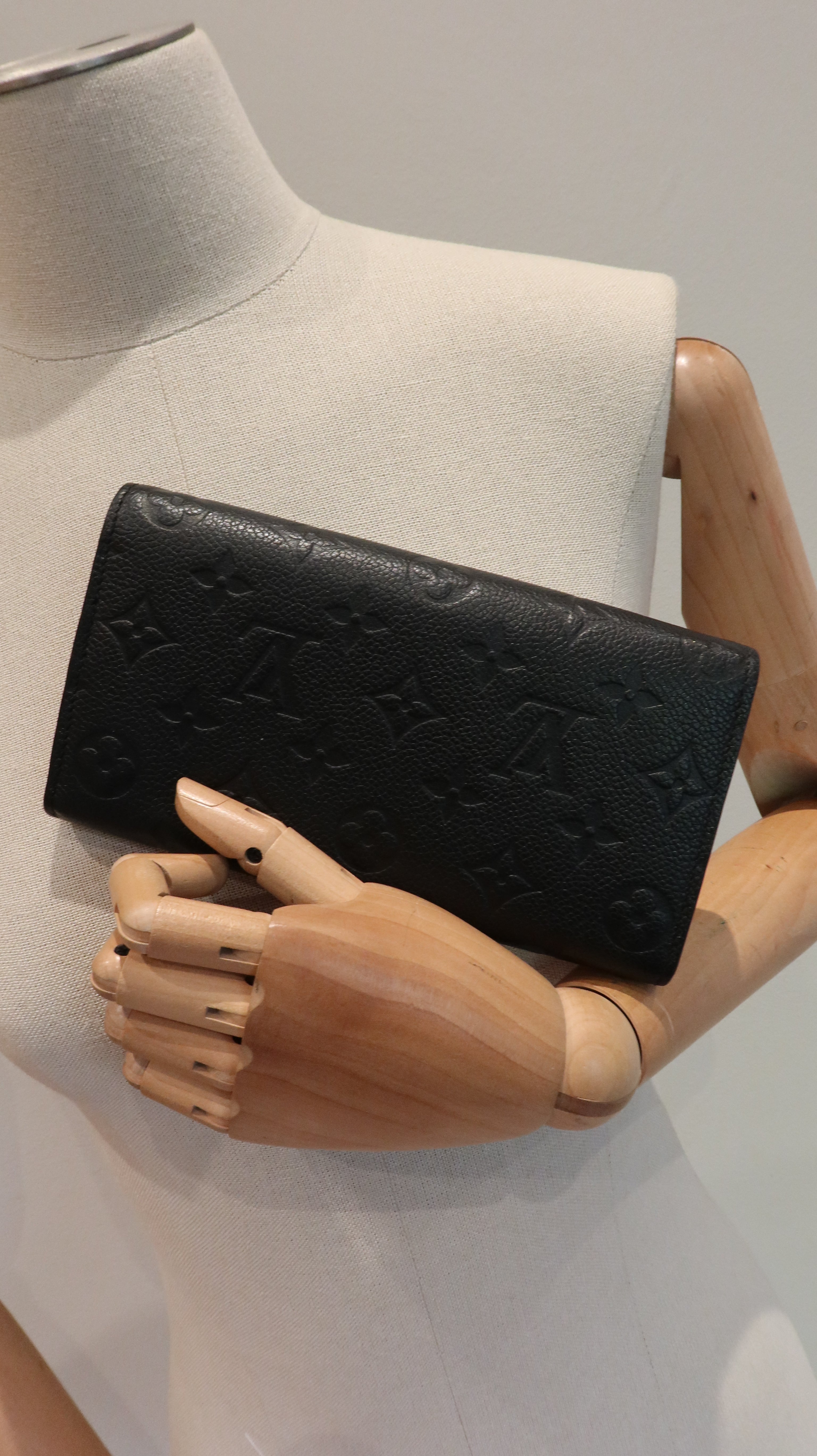 Louis Vuitton Sarah Wallet