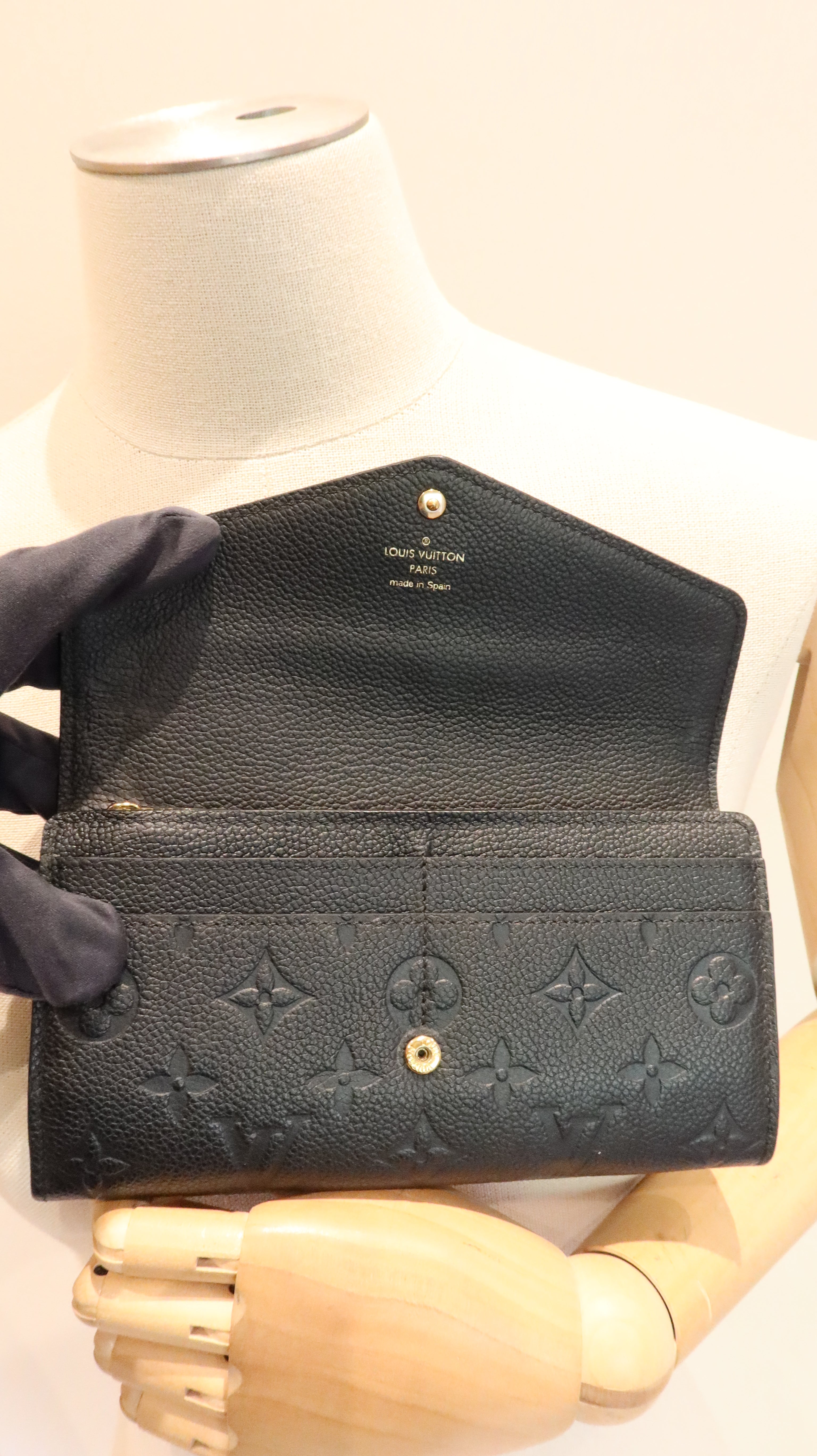 Louis Vuitton Sarah Wallet