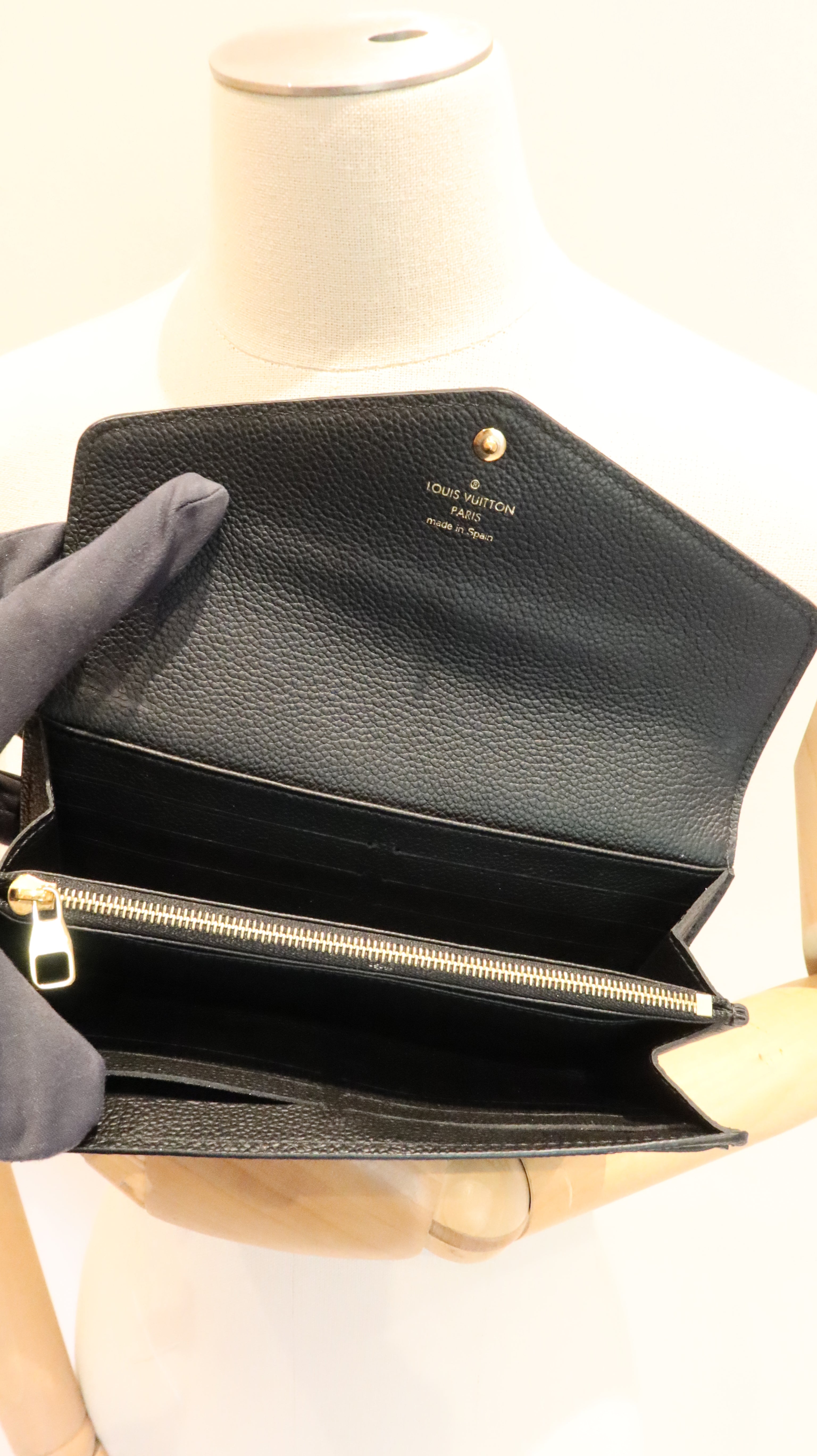 Louis Vuitton Sarah Wallet