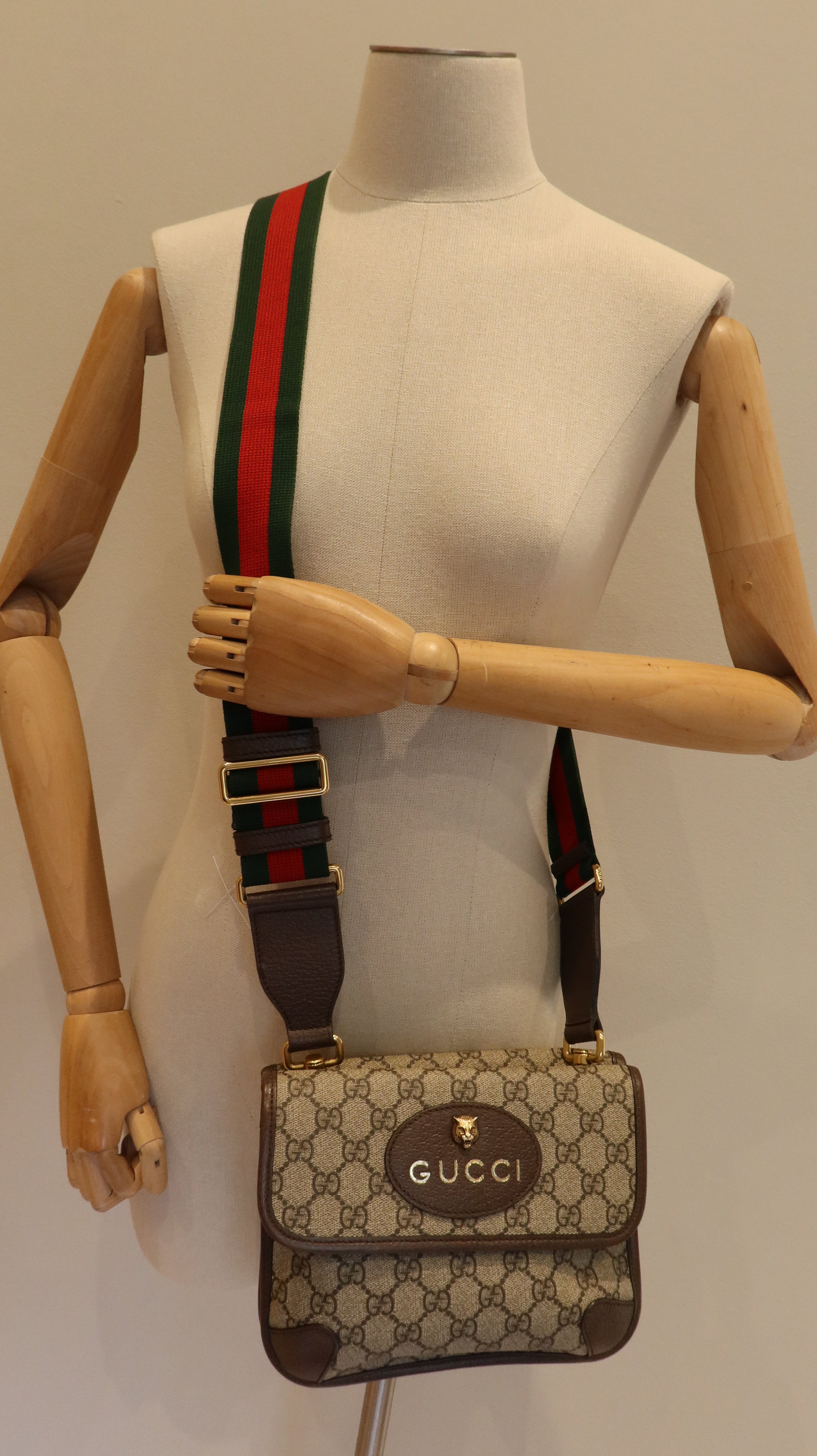 Gucci Supreme Neo Vintage Messenger Bag