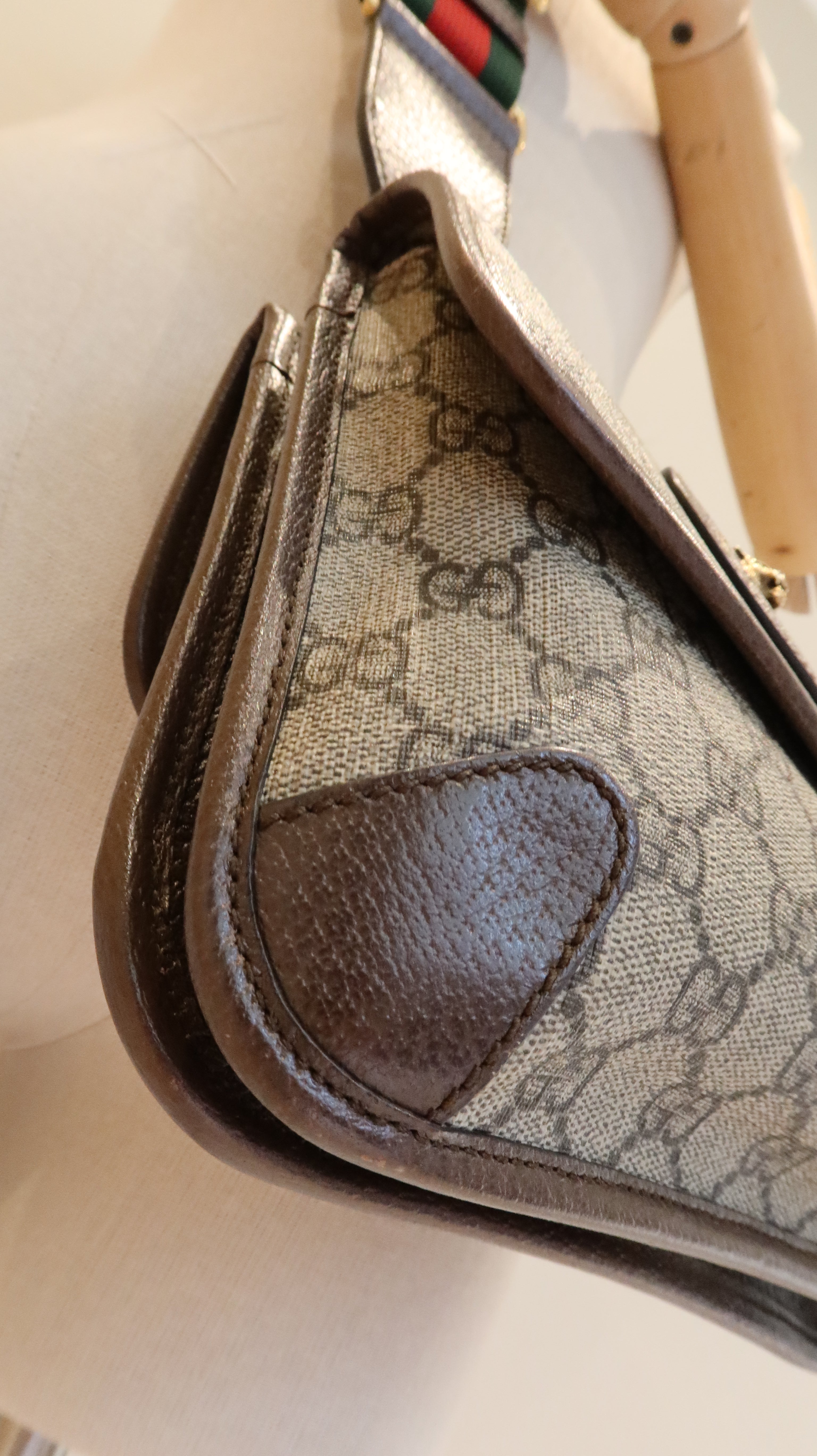 Gucci Supreme Neo Vintage Messenger Bag