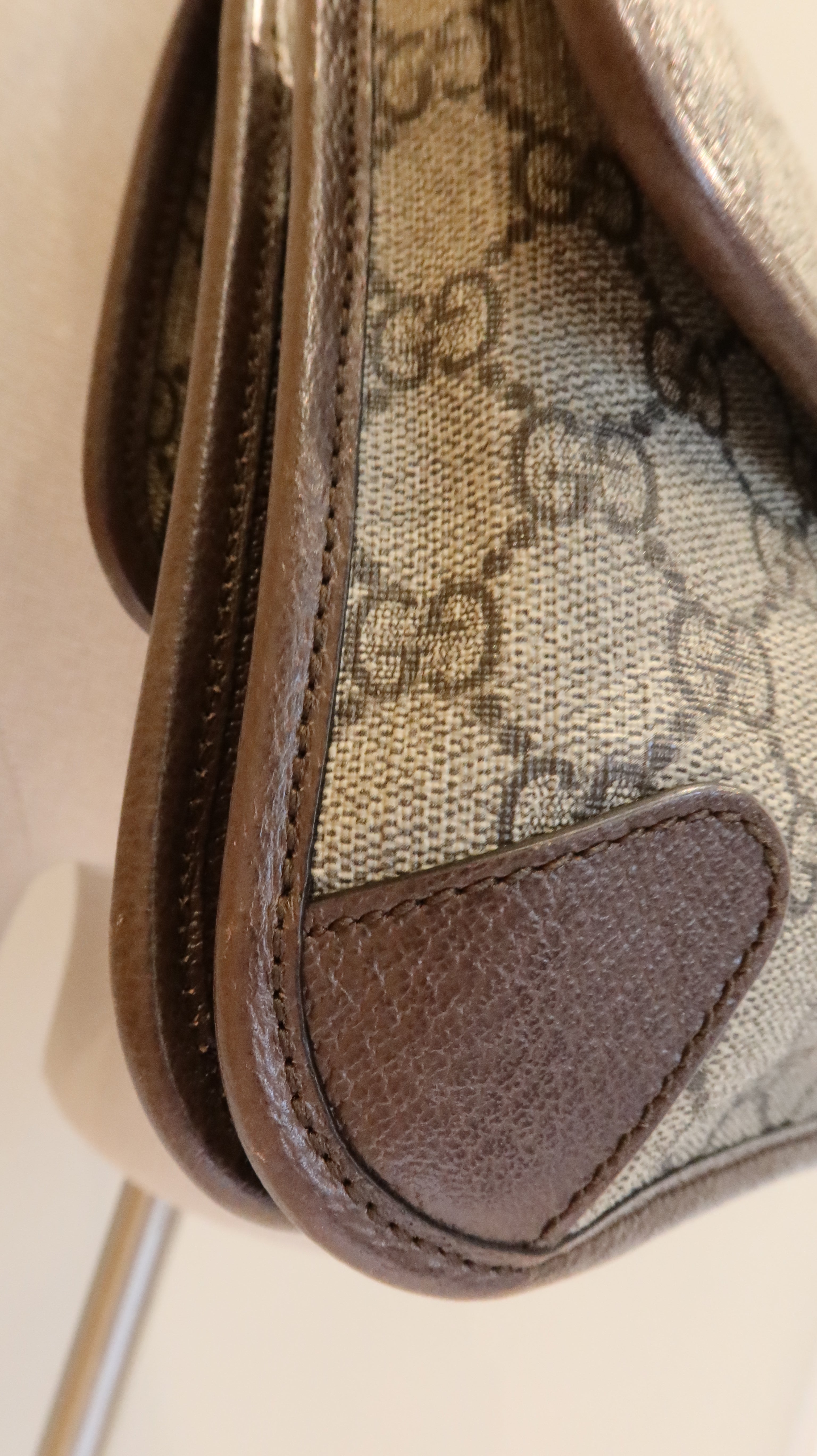 Gucci Supreme Neo Vintage Messenger Bag