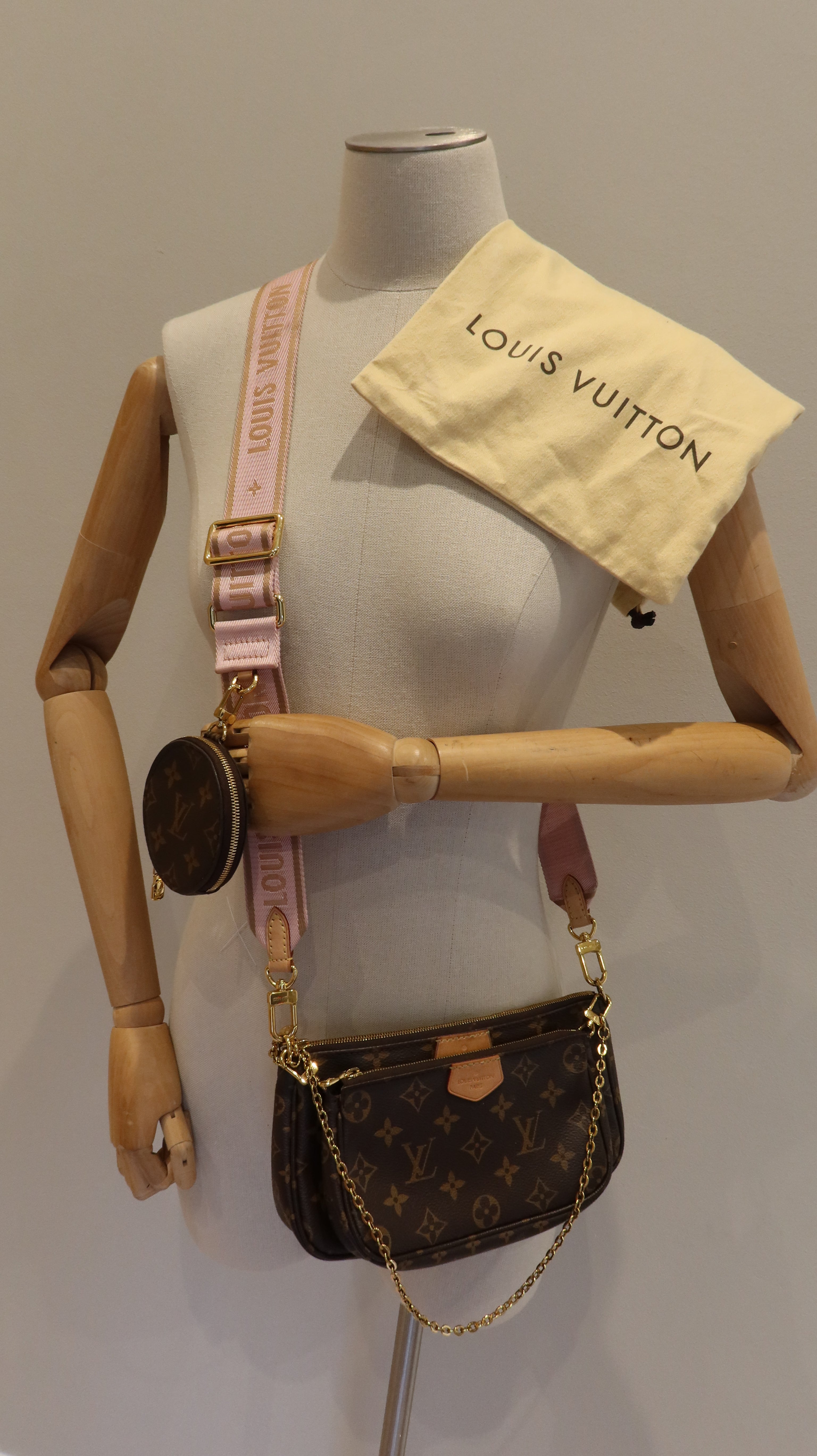 Louis Vuitton Multi Pochette Accessoires