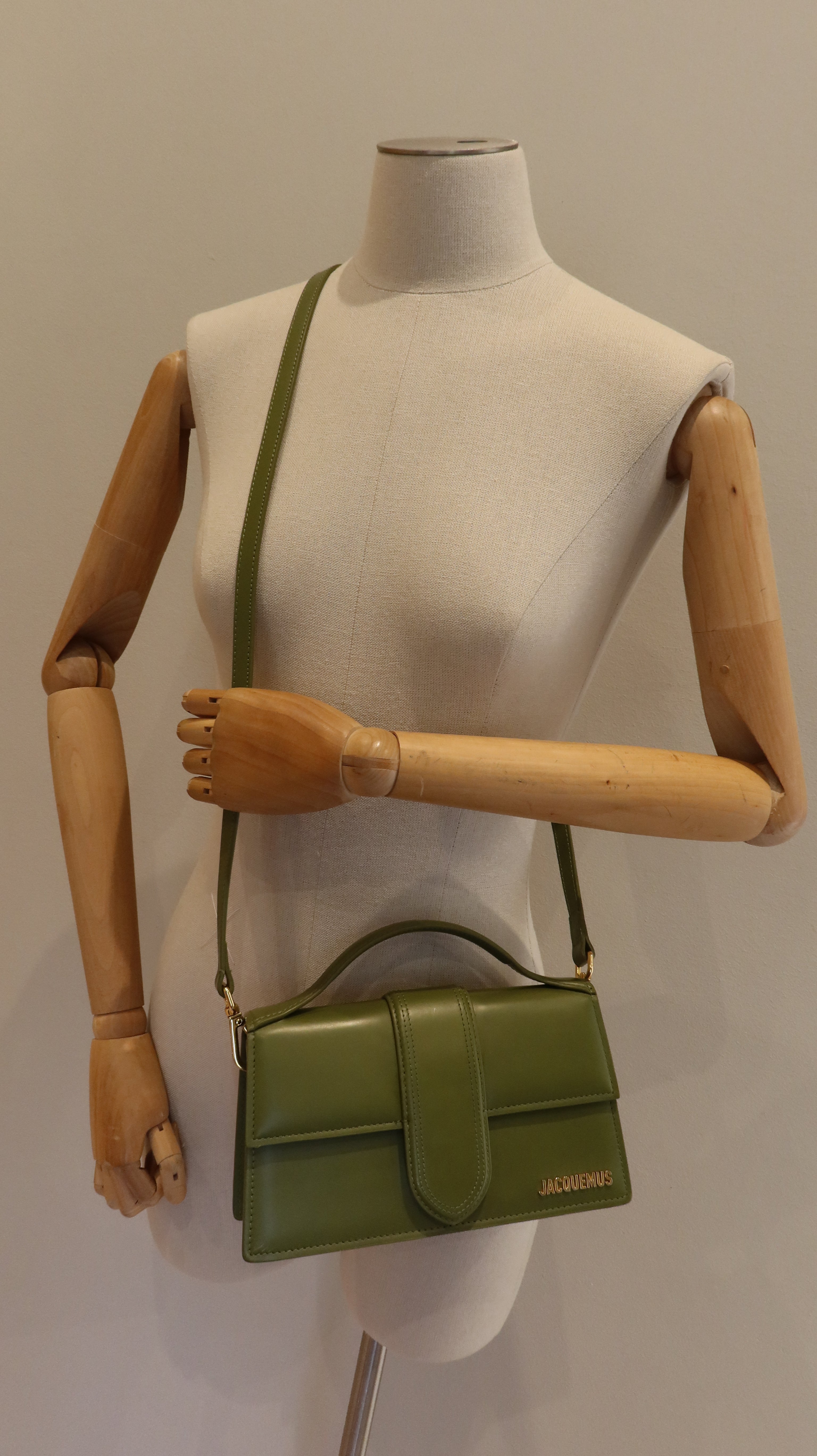 Jacquemus Le Grand Bambino
