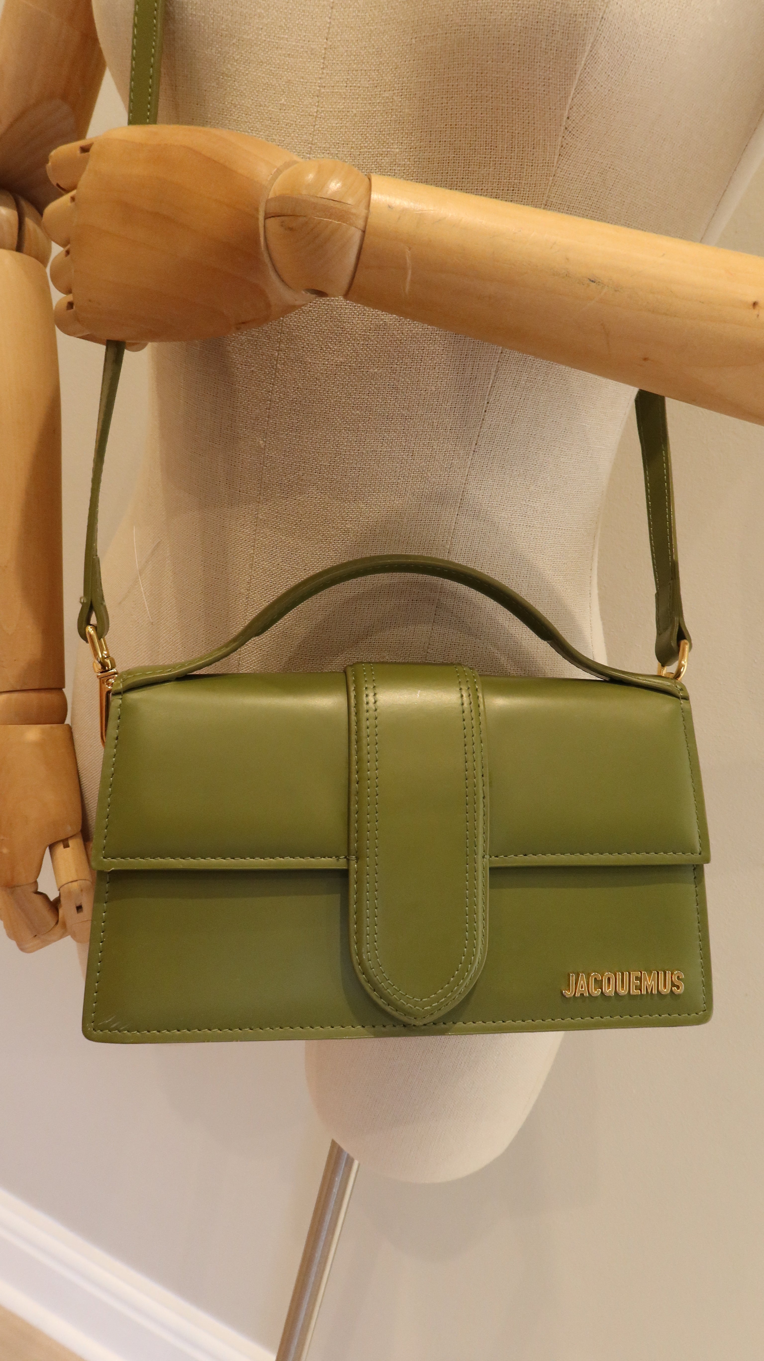 Jacquemus Le Grand Bambino