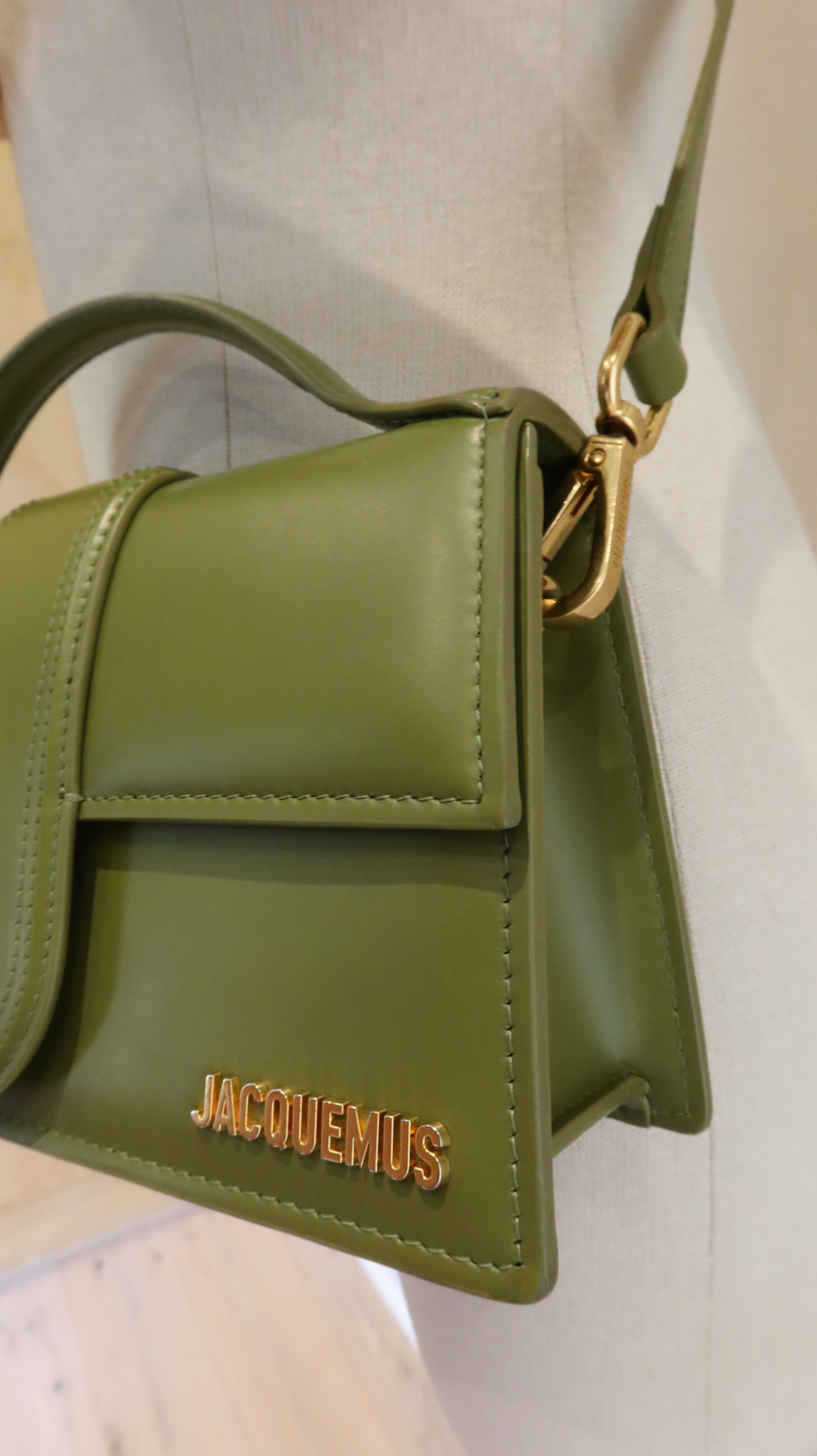 Jacquemus Le Grand Bambino