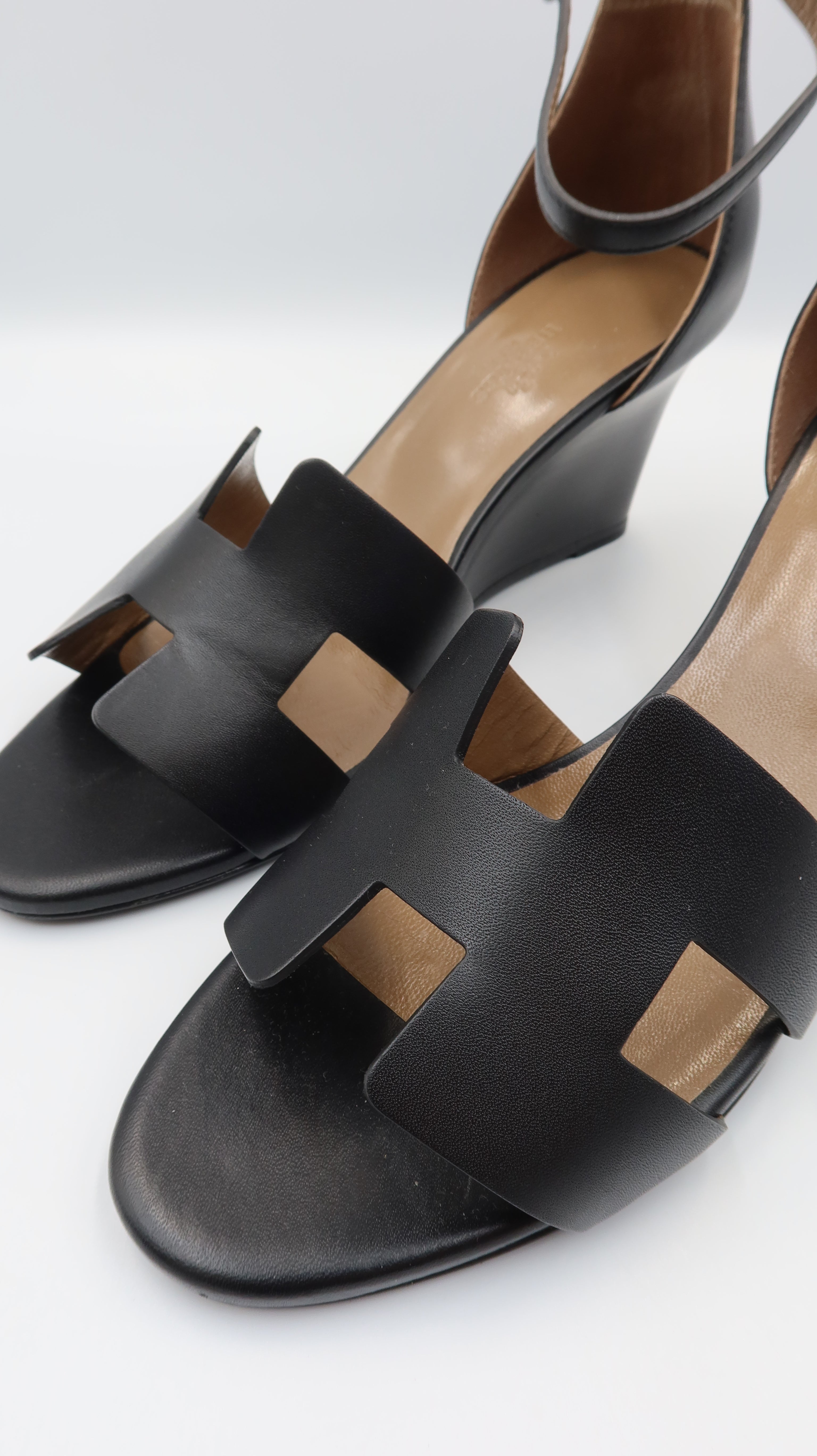 Hermès Legend Sandals (EU38)