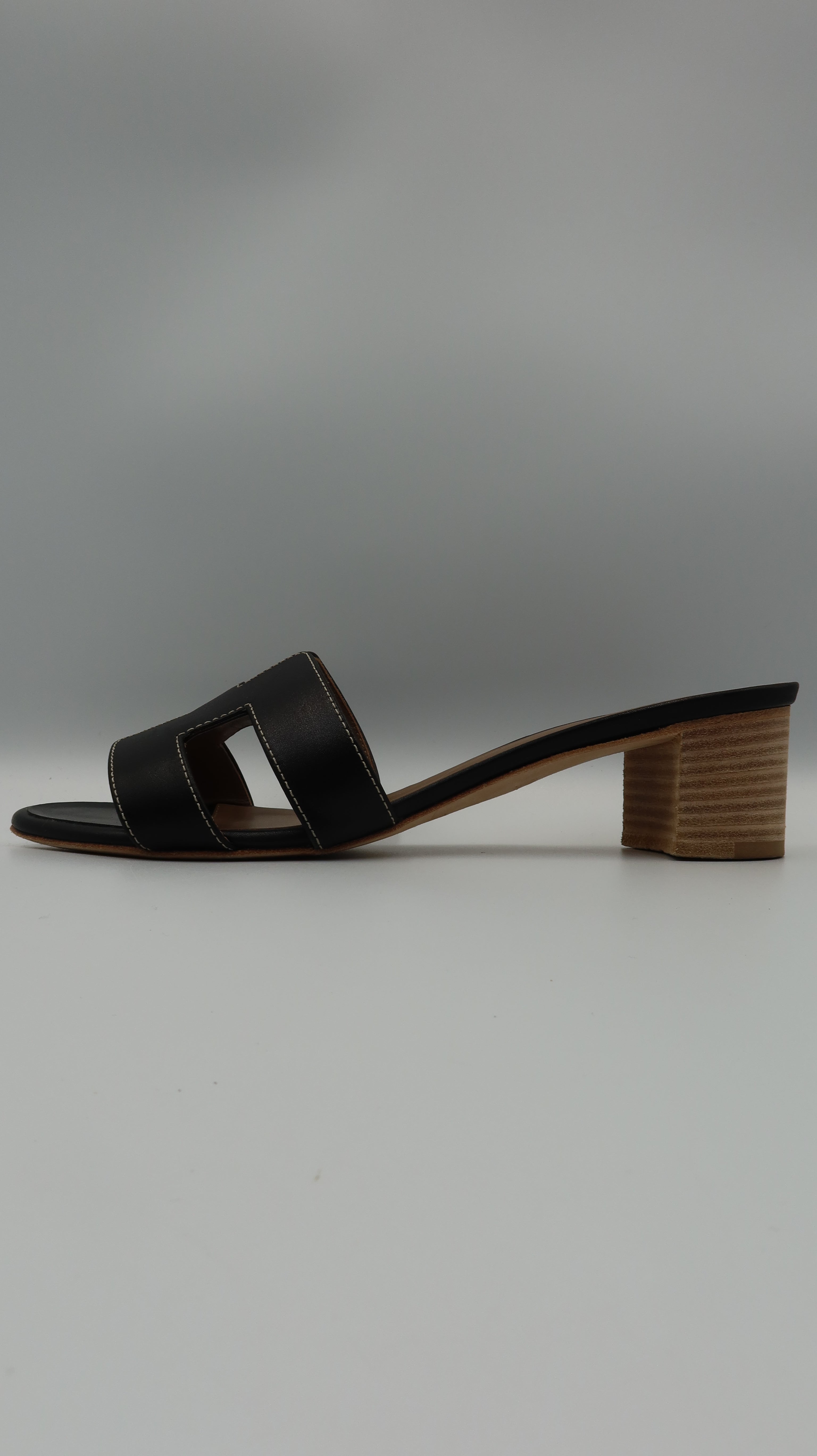 Hermès Oasis Slides (EU39)